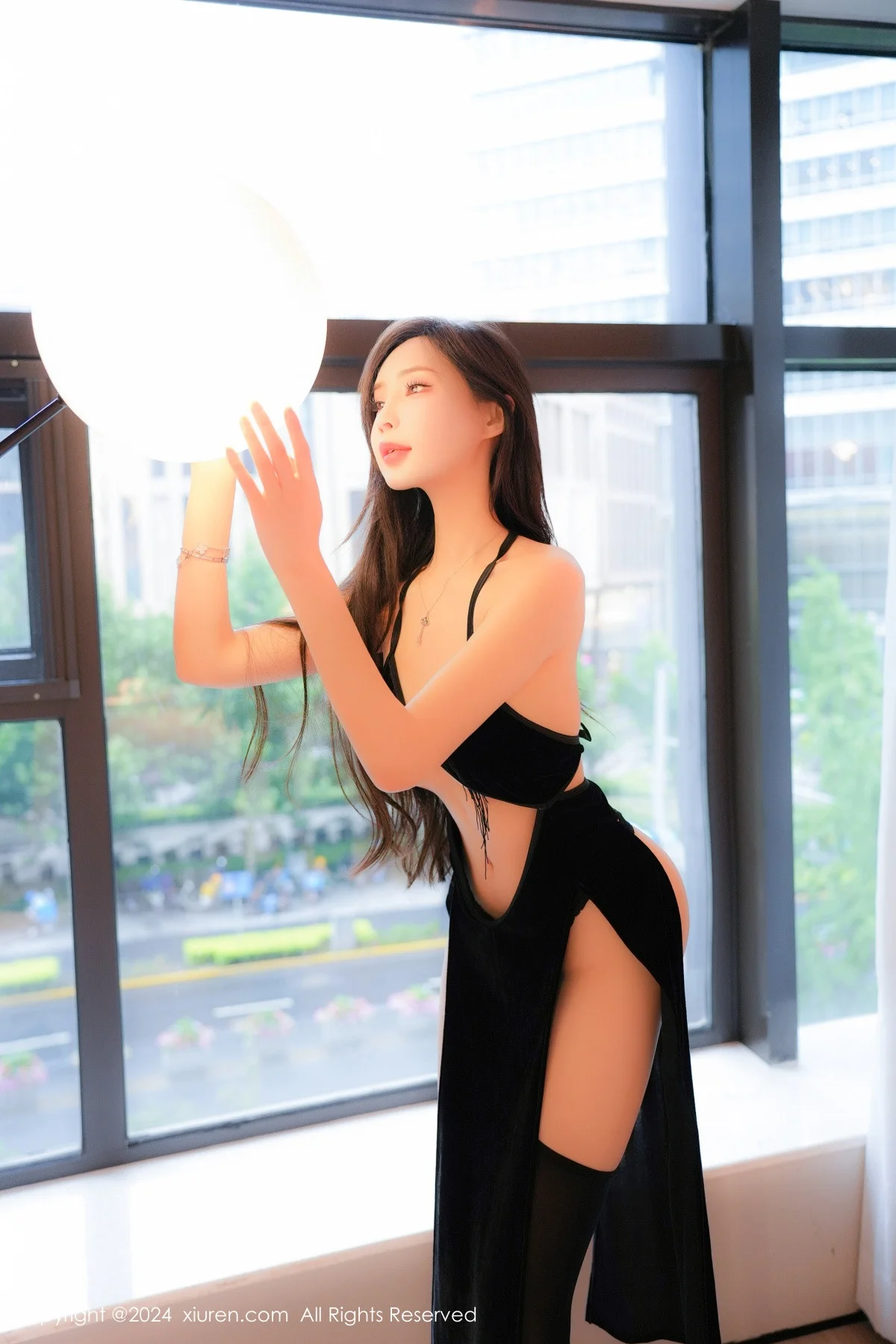 Carol周妍希X性感黑色情趣内衣配黑丝袜秀丰满身材绝美写真 第 27 张