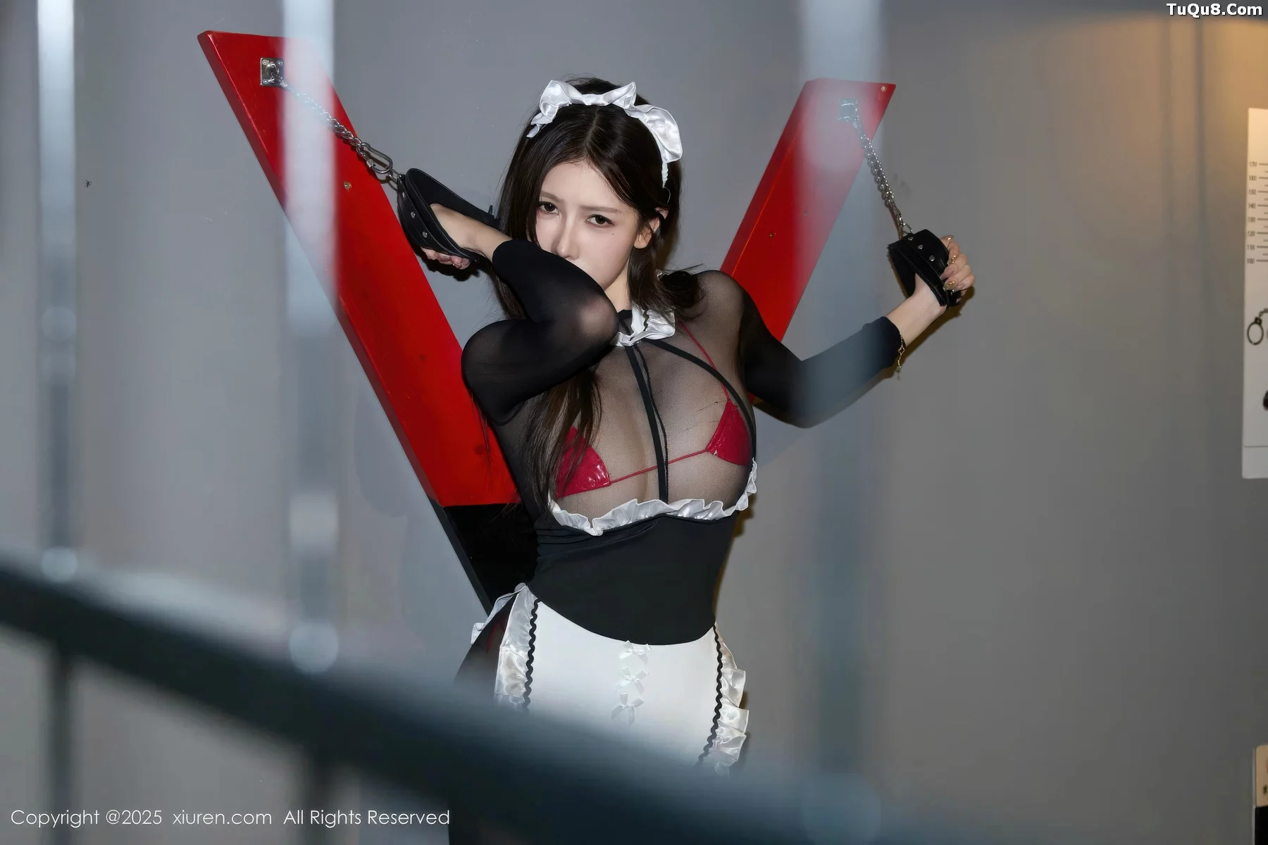 尹甜甜sunny性感女仆装露黑色连体丝袜秀惹火身材绝美写真 第 13 张