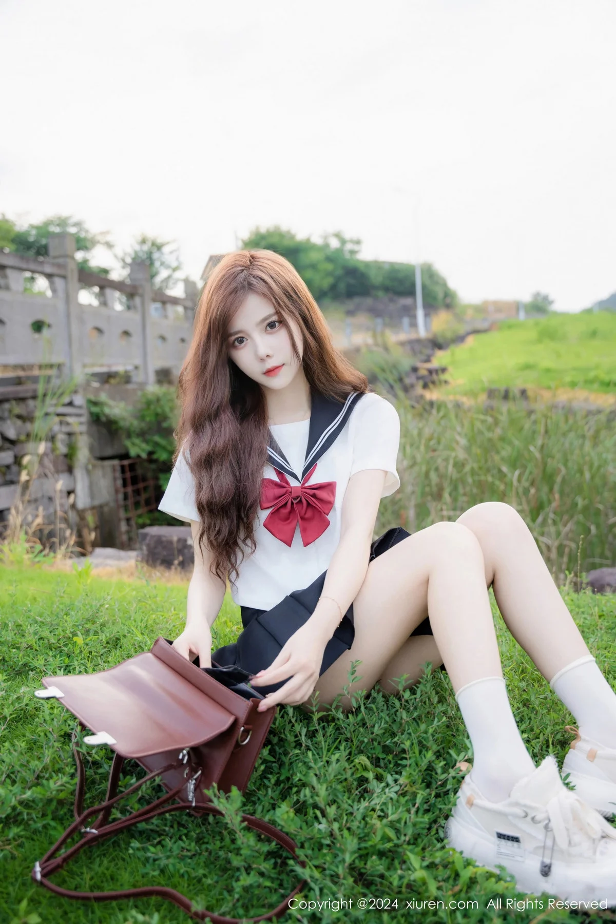 拍黄瓜girl性感JK制服露白色蕾丝内衣秀曼妙身姿绝美写真 第 111 张