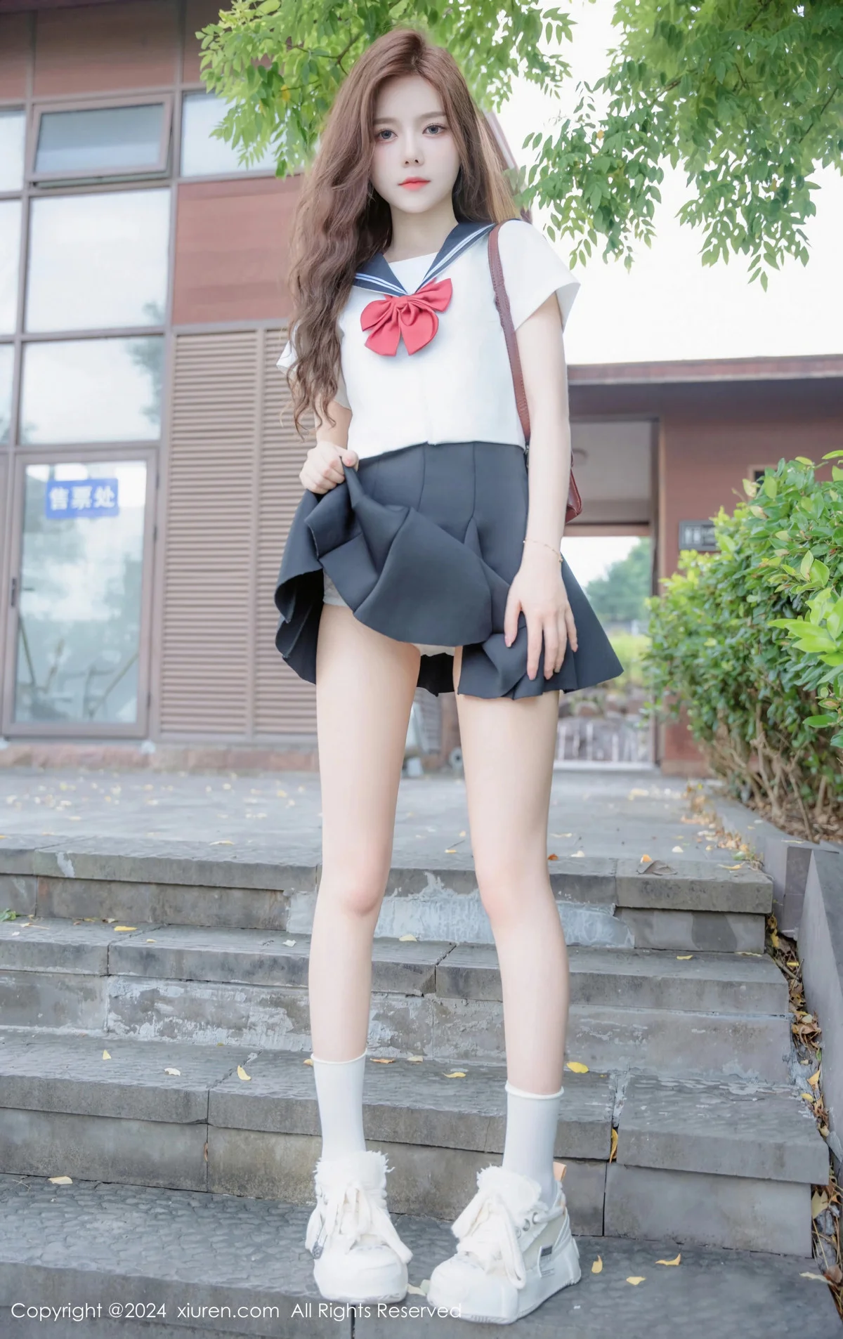 拍黄瓜girl性感JK制服露白色蕾丝内衣秀曼妙身姿绝美写真 第 15 张