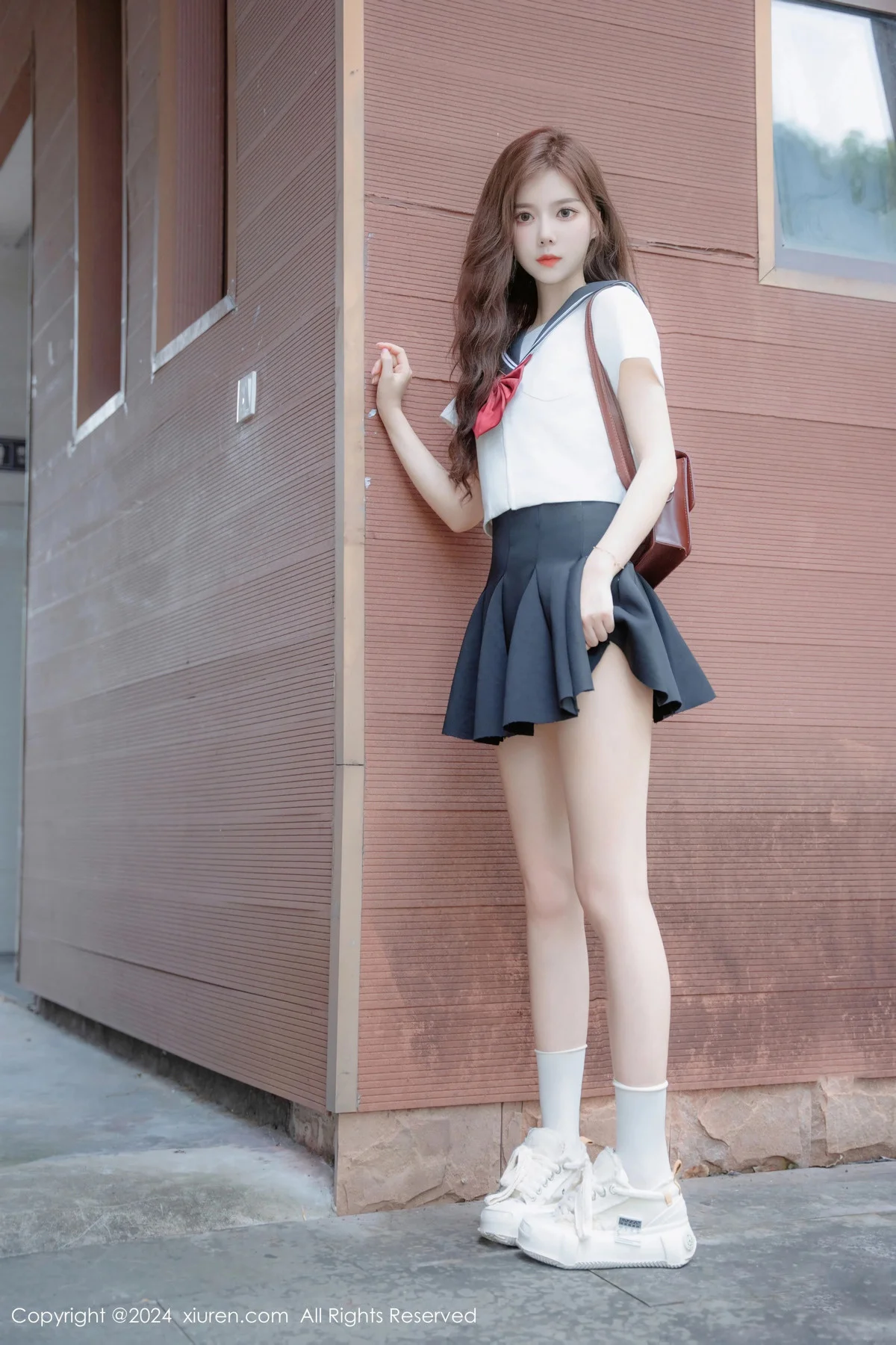 拍黄瓜girl性感JK制服露白色蕾丝内衣秀曼妙身姿绝美写真 第 23 张