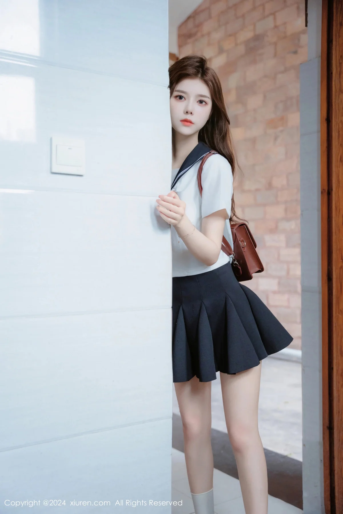拍黄瓜girl性感JK制服露白色蕾丝内衣秀曼妙身姿绝美写真 第 40 张