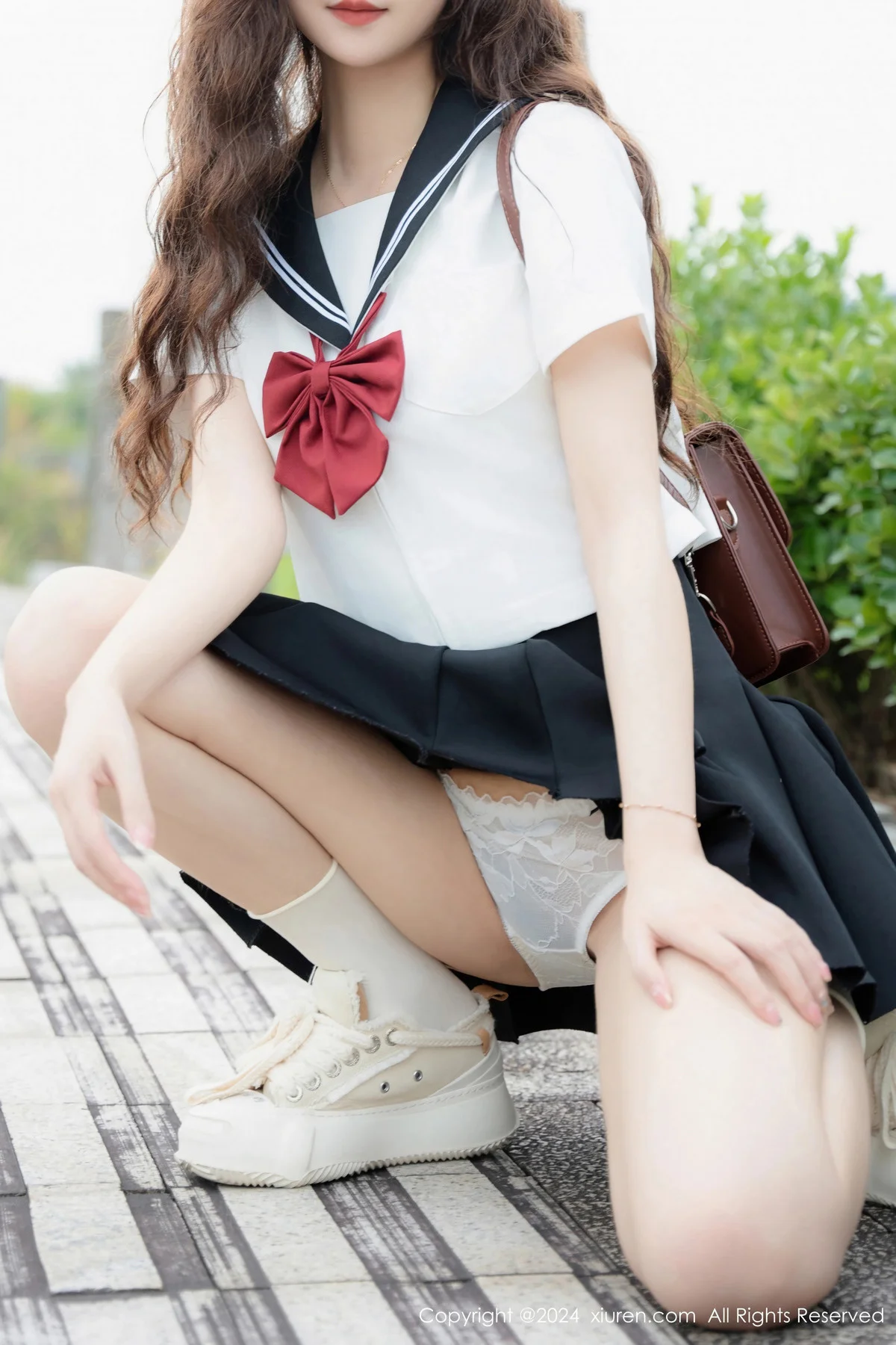 拍黄瓜girl性感JK制服露白色蕾丝内衣秀曼妙身姿绝美写真 第 78 张