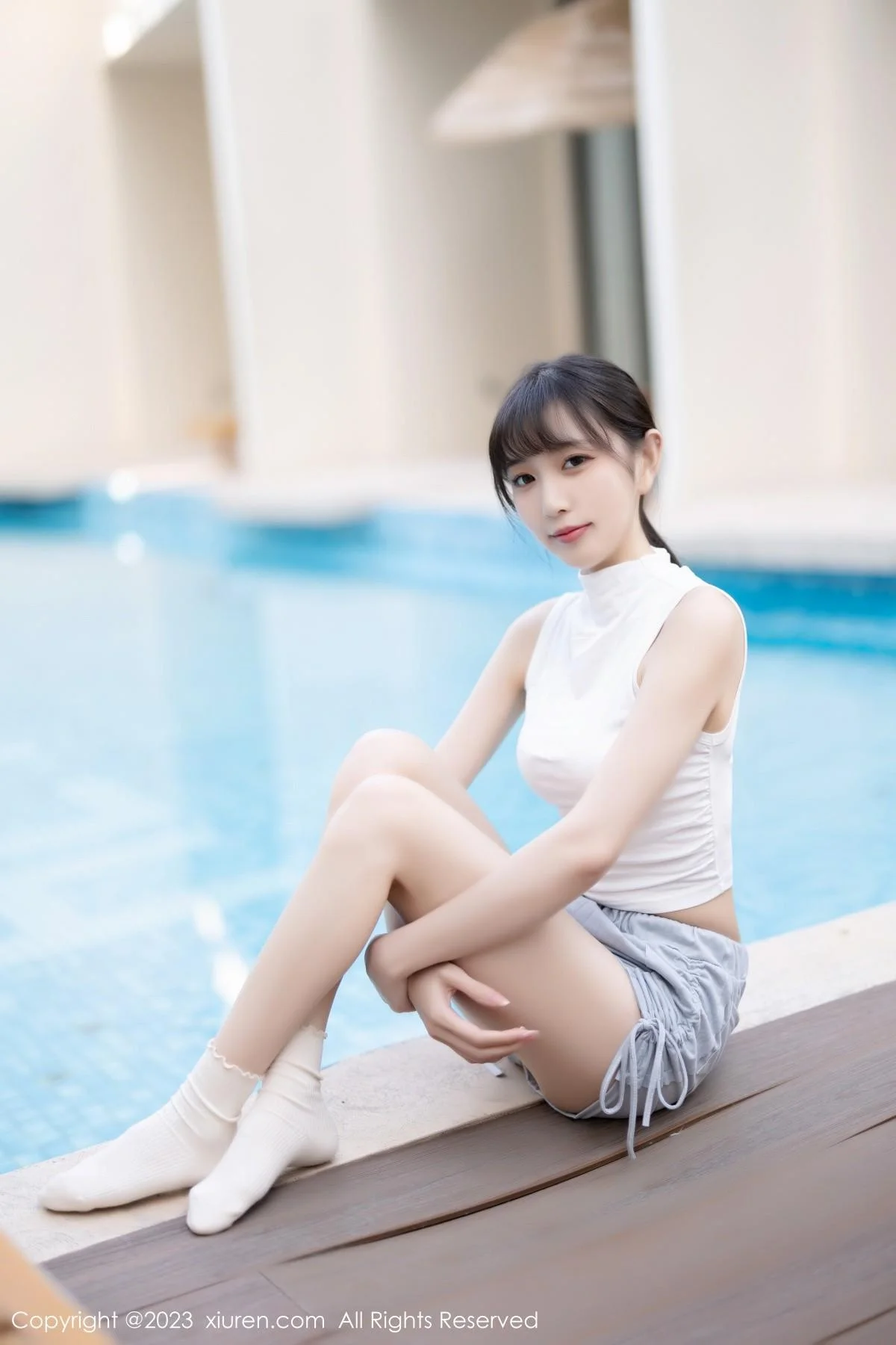 林星阑蓝灰色连衣短裙露米色蕾丝内衣秀曼妙身姿绝美写真 第 14 张