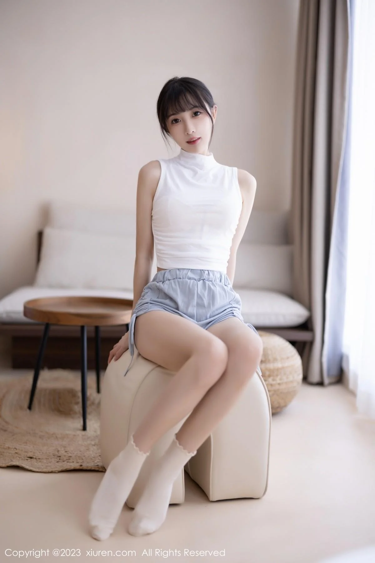 林星阑蓝灰色连衣短裙露米色蕾丝内衣秀曼妙身姿绝美写真 第 21 张