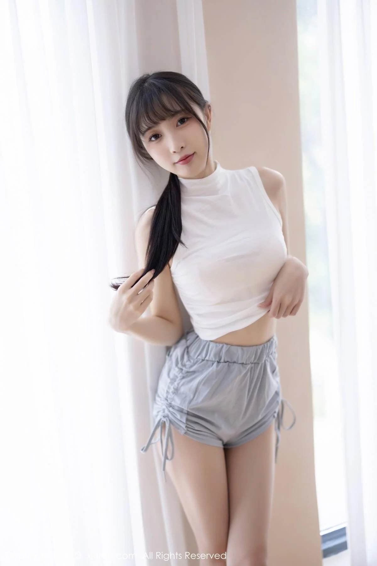 林星阑蓝灰色连衣短裙露米色蕾丝内衣秀曼妙身姿绝美写真 第 26 张