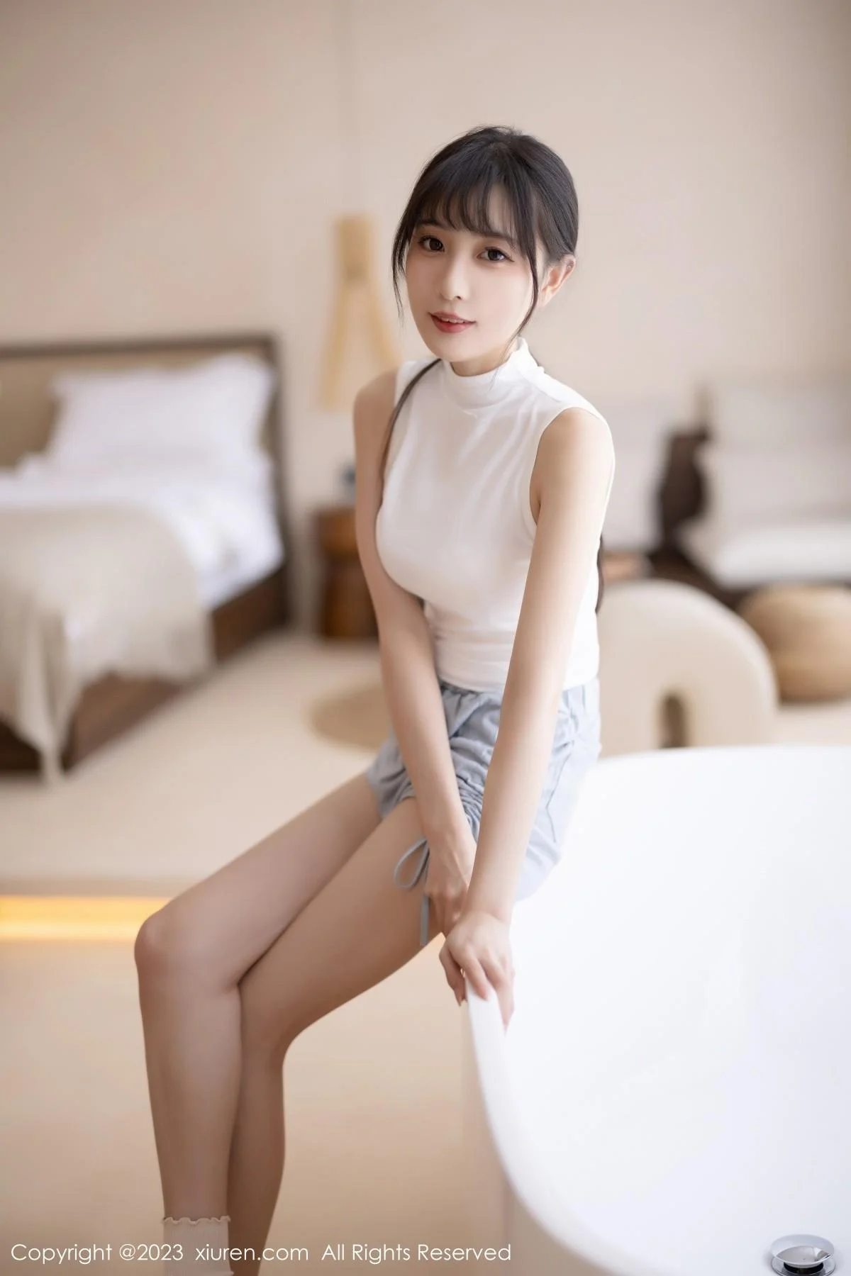 林星阑蓝灰色连衣短裙露米色蕾丝内衣秀曼妙身姿绝美写真 第 27 张