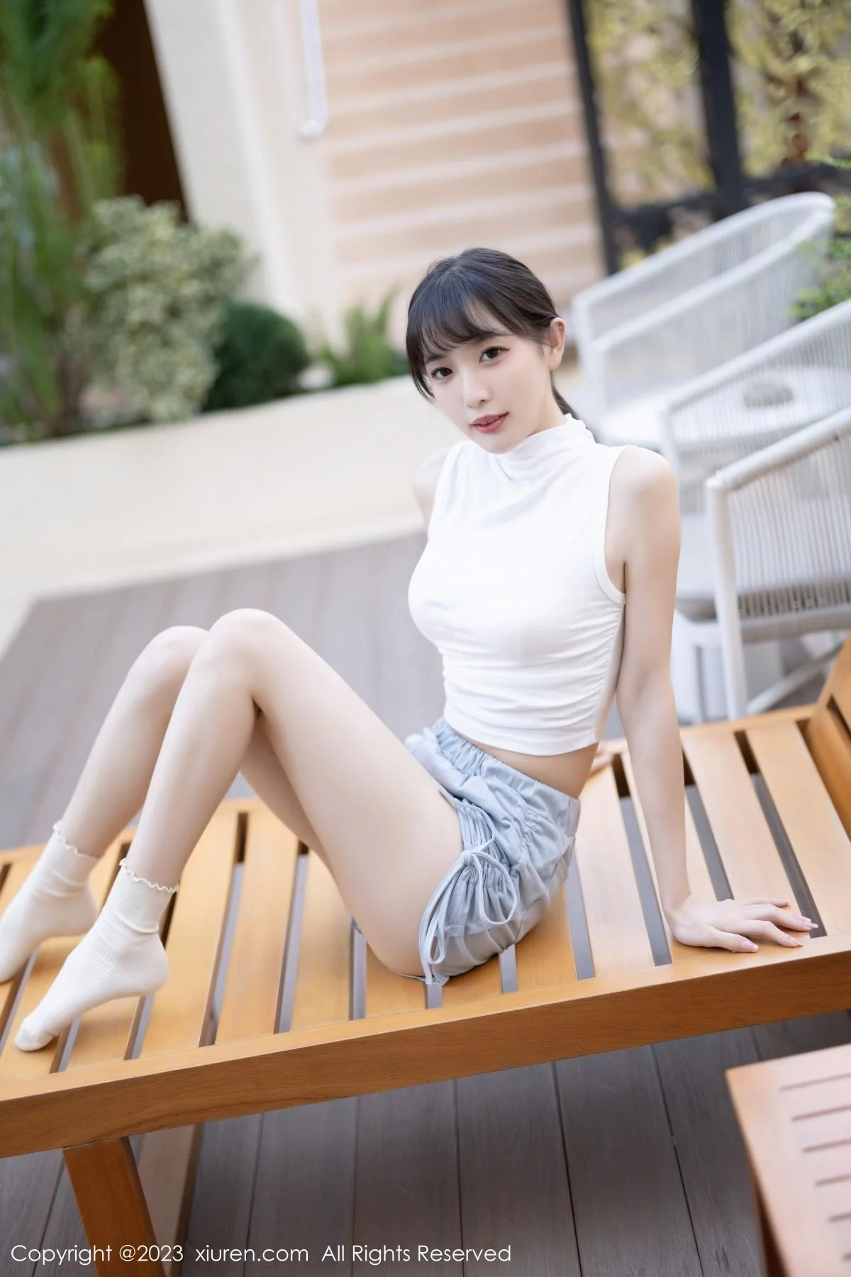 林星阑蓝灰色连衣短裙露米色蕾丝内衣秀曼妙身姿绝美写真 第 9 张