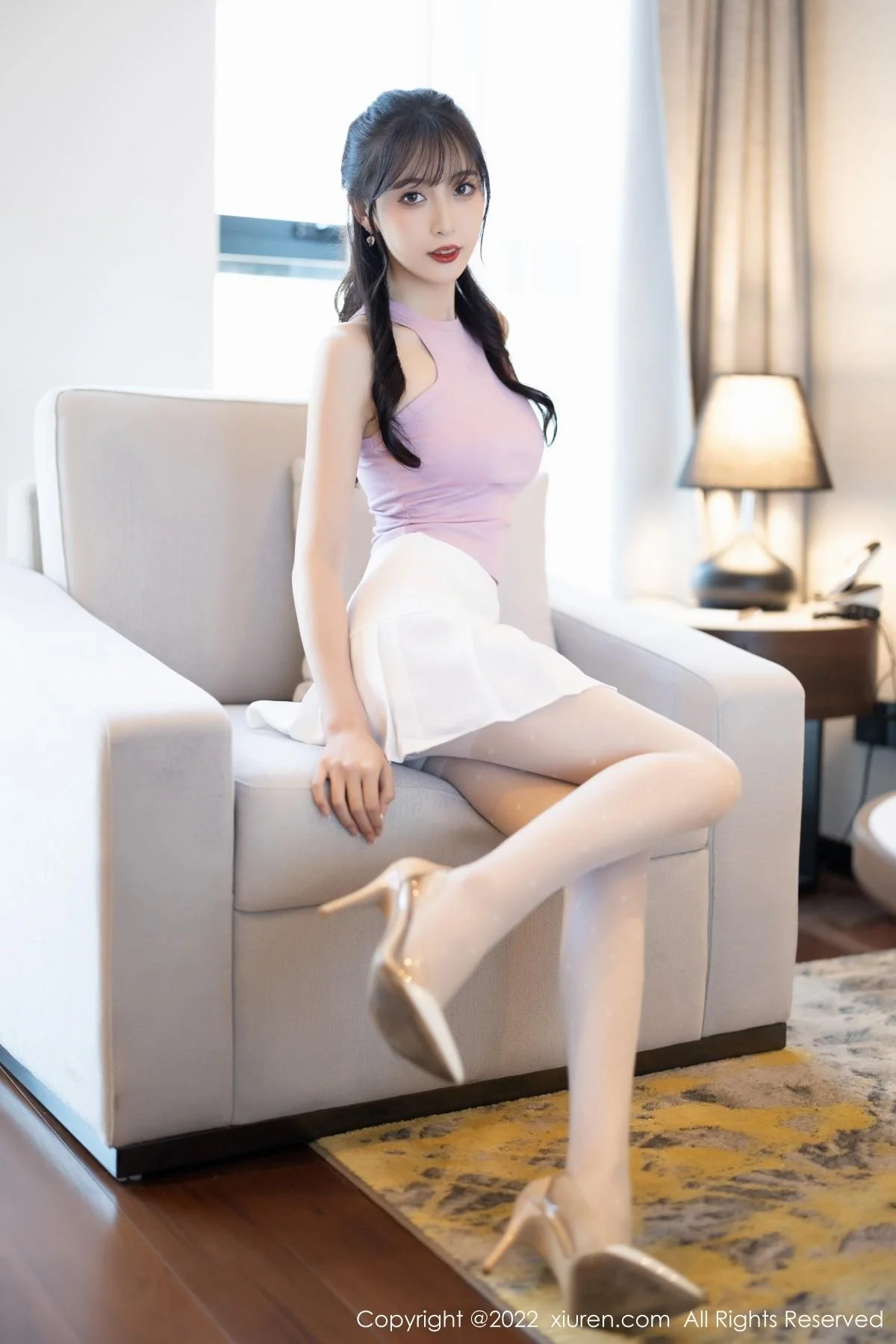 林星阑性感淡紫真空上衣配白短裙秀曼妙身姿迷人绝美写真 第 15 张