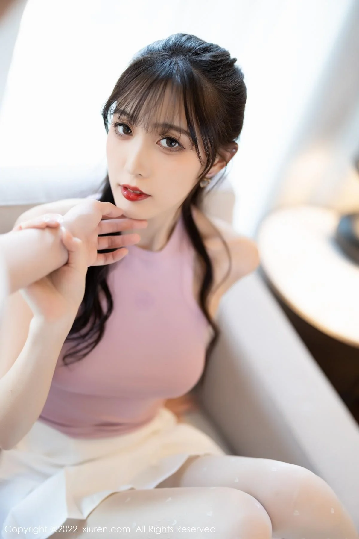 林星阑性感淡紫真空上衣配白短裙秀曼妙身姿迷人绝美写真 第 22 张