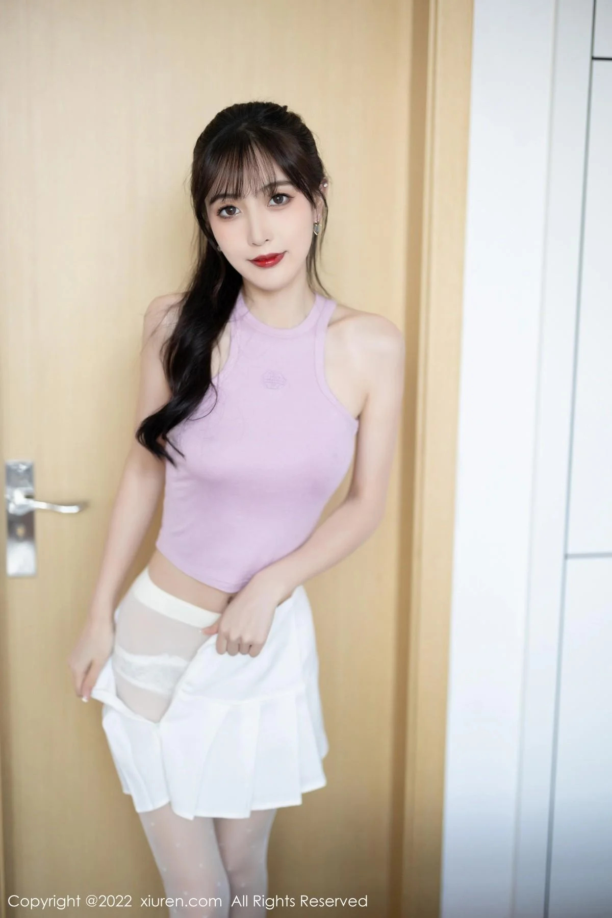 林星阑性感淡紫真空上衣配白短裙秀曼妙身姿迷人绝美写真 第 39 张