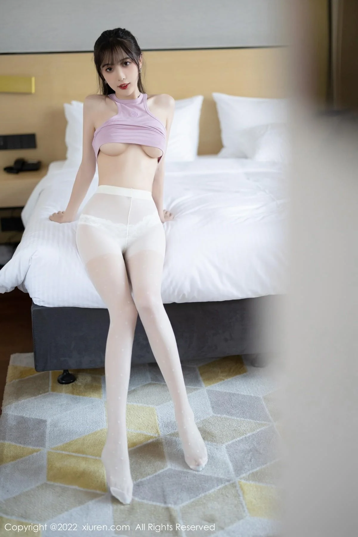 林星阑性感淡紫真空上衣配白短裙秀曼妙身姿迷人绝美写真 第 50 张