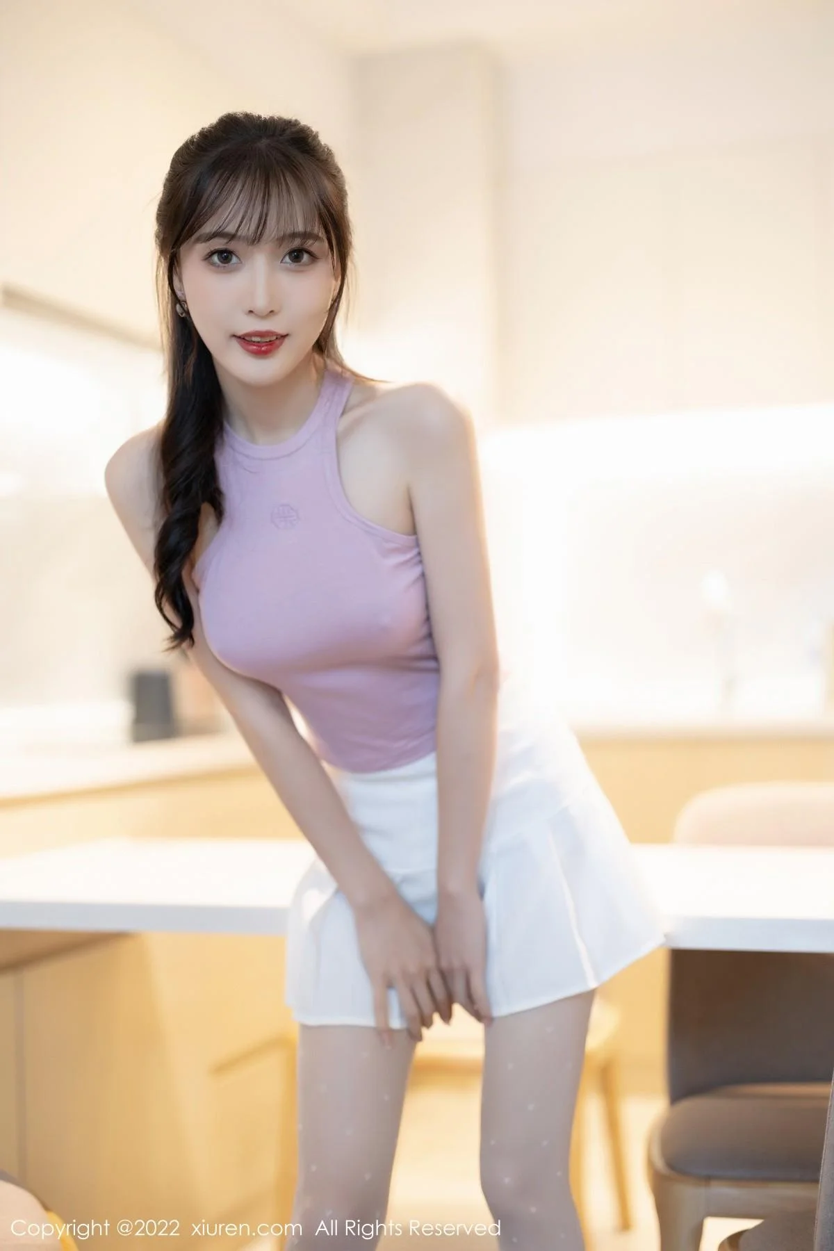 林星阑性感淡紫真空上衣配白短裙秀曼妙身姿迷人绝美写真 第 6 张