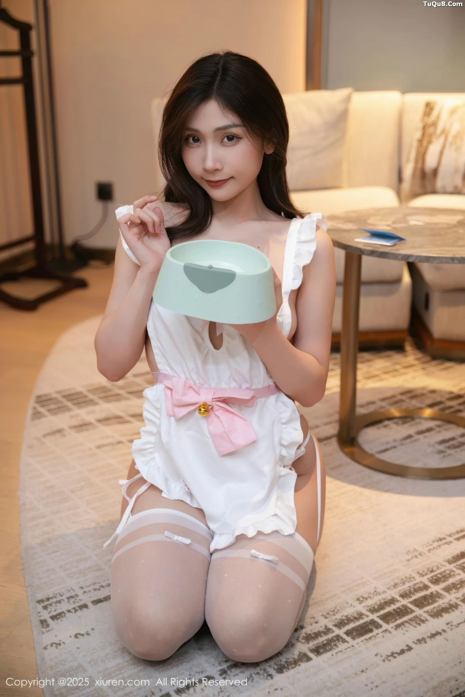 刘婷婷性感猫咪情趣服饰配白丝吊袜秀极致美腿迷人绝美写真 第 22 张