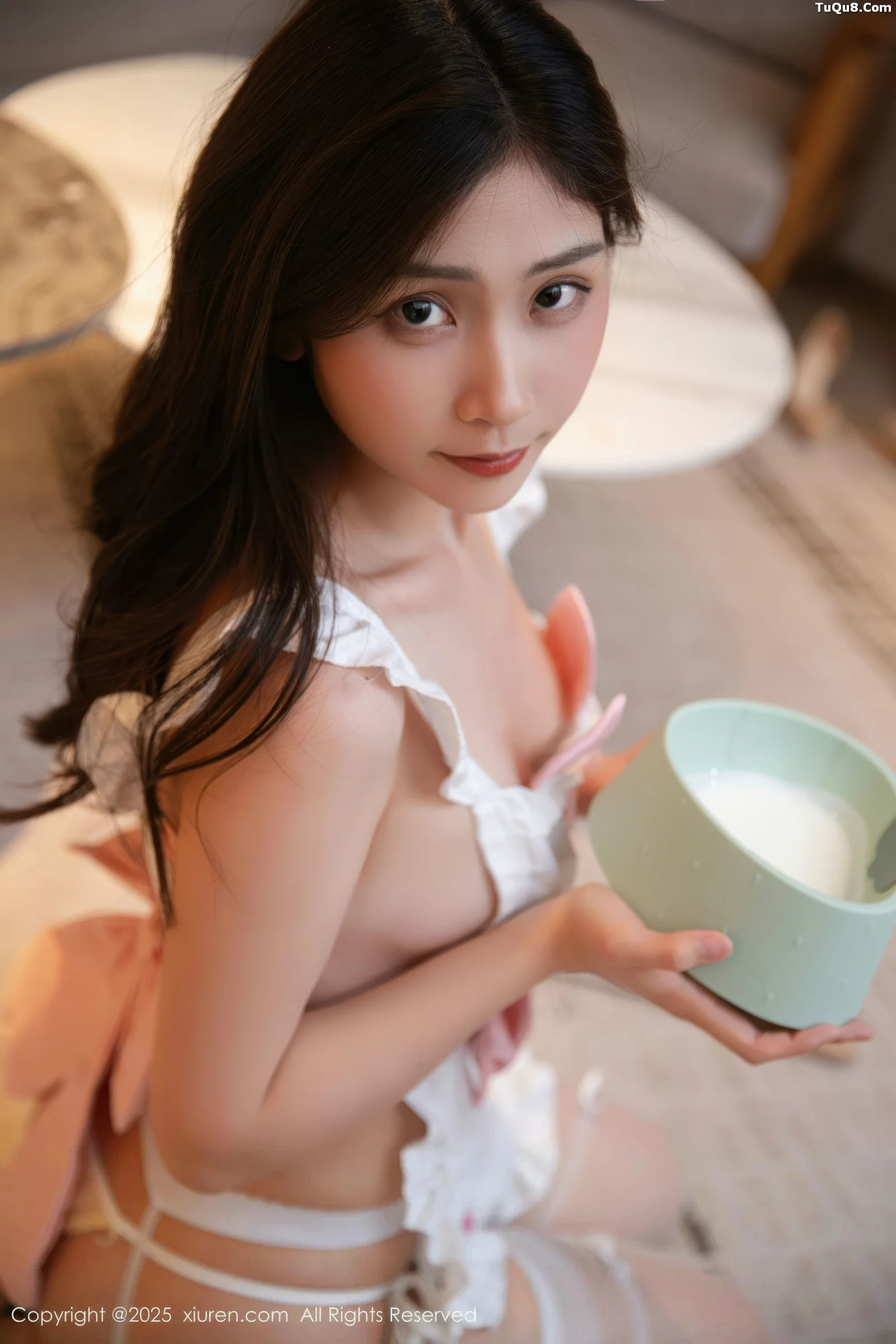 刘婷婷性感猫咪情趣服饰配白丝吊袜秀极致美腿迷人绝美写真 第 24 张