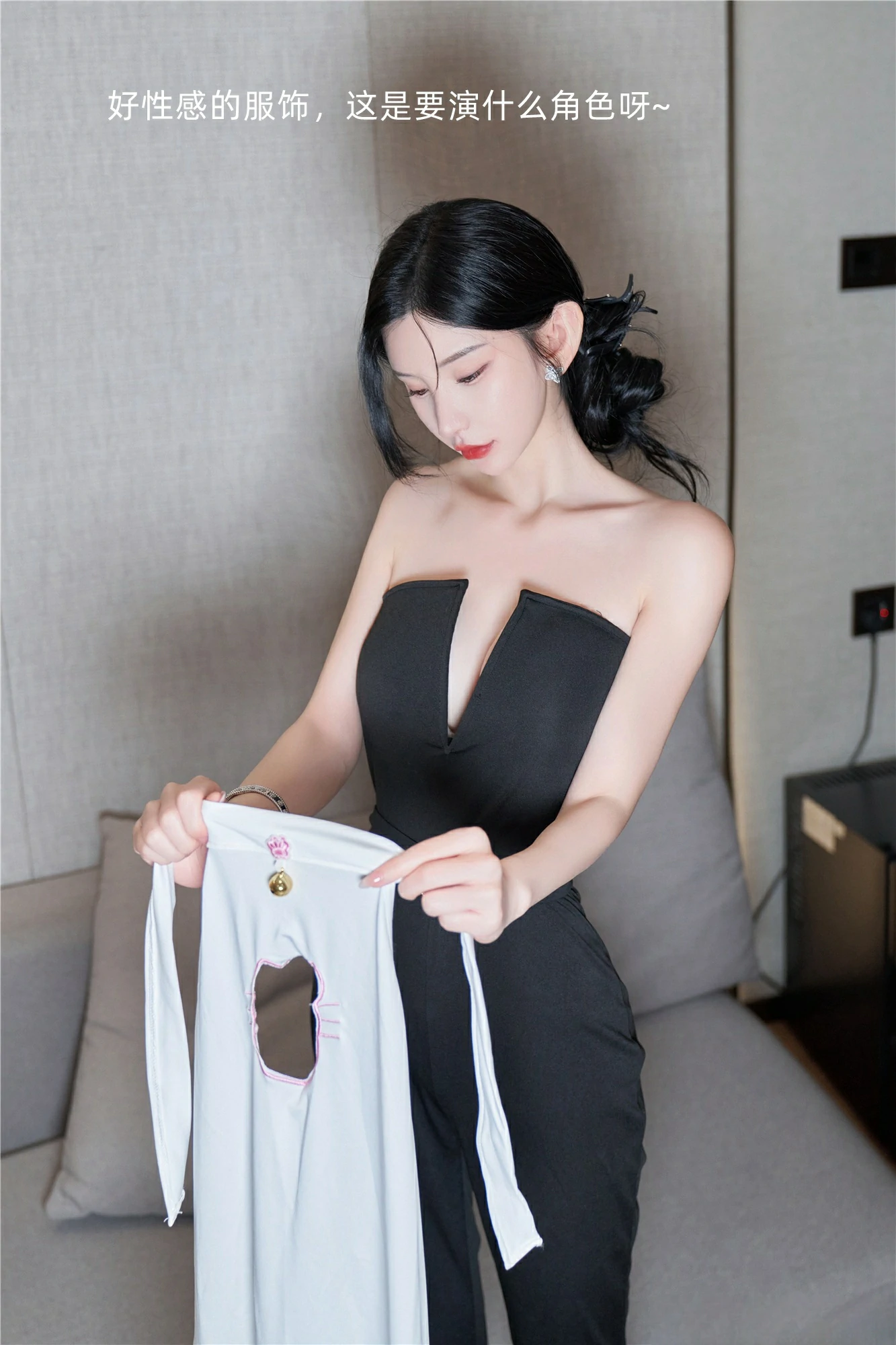 [秀人付费] 周于希Sally 诱人私拍福利 试镜助理 第 22 张