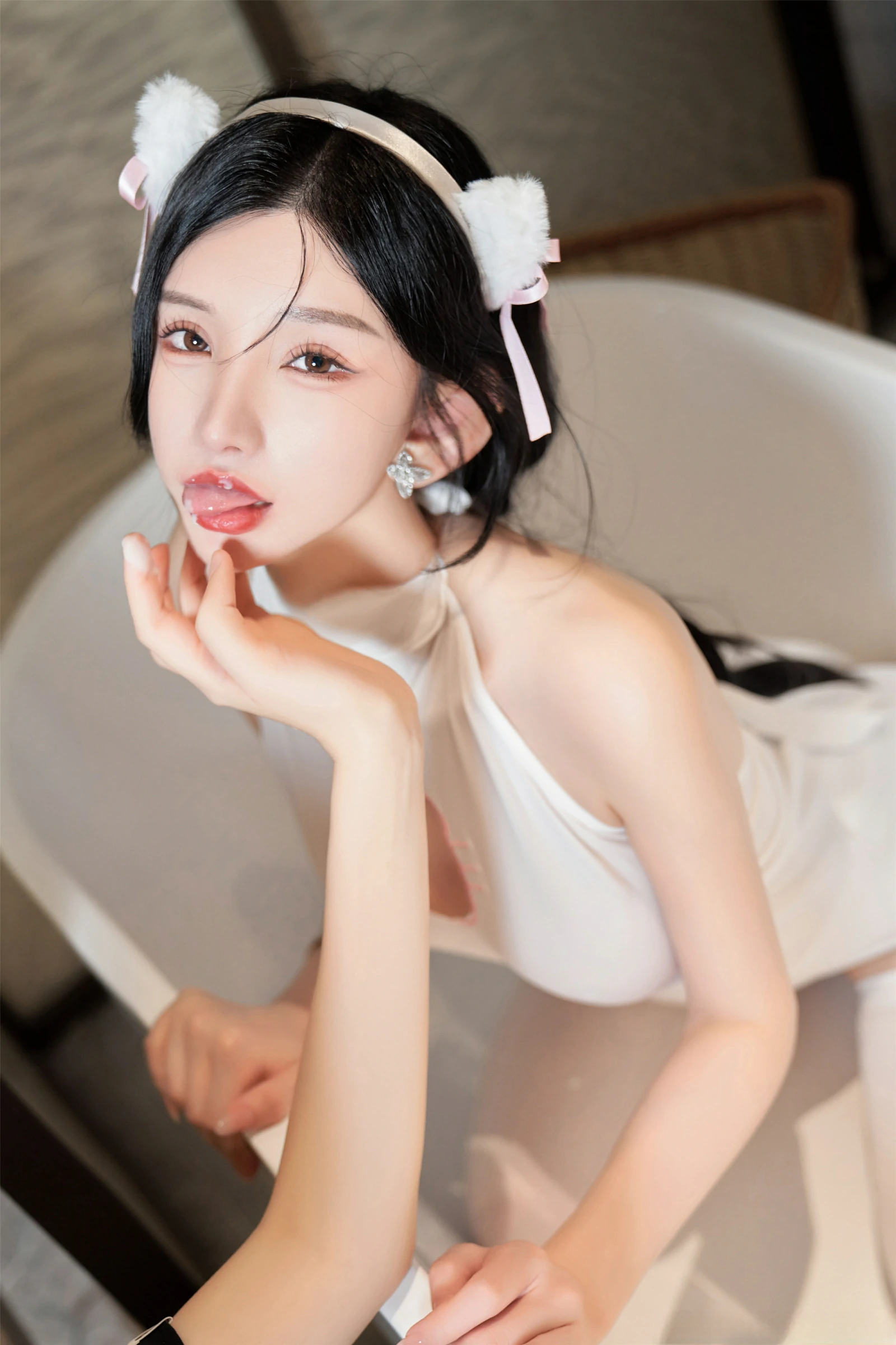 [秀人付费] 周于希Sally 诱人私拍福利 试镜助理 第 77 张