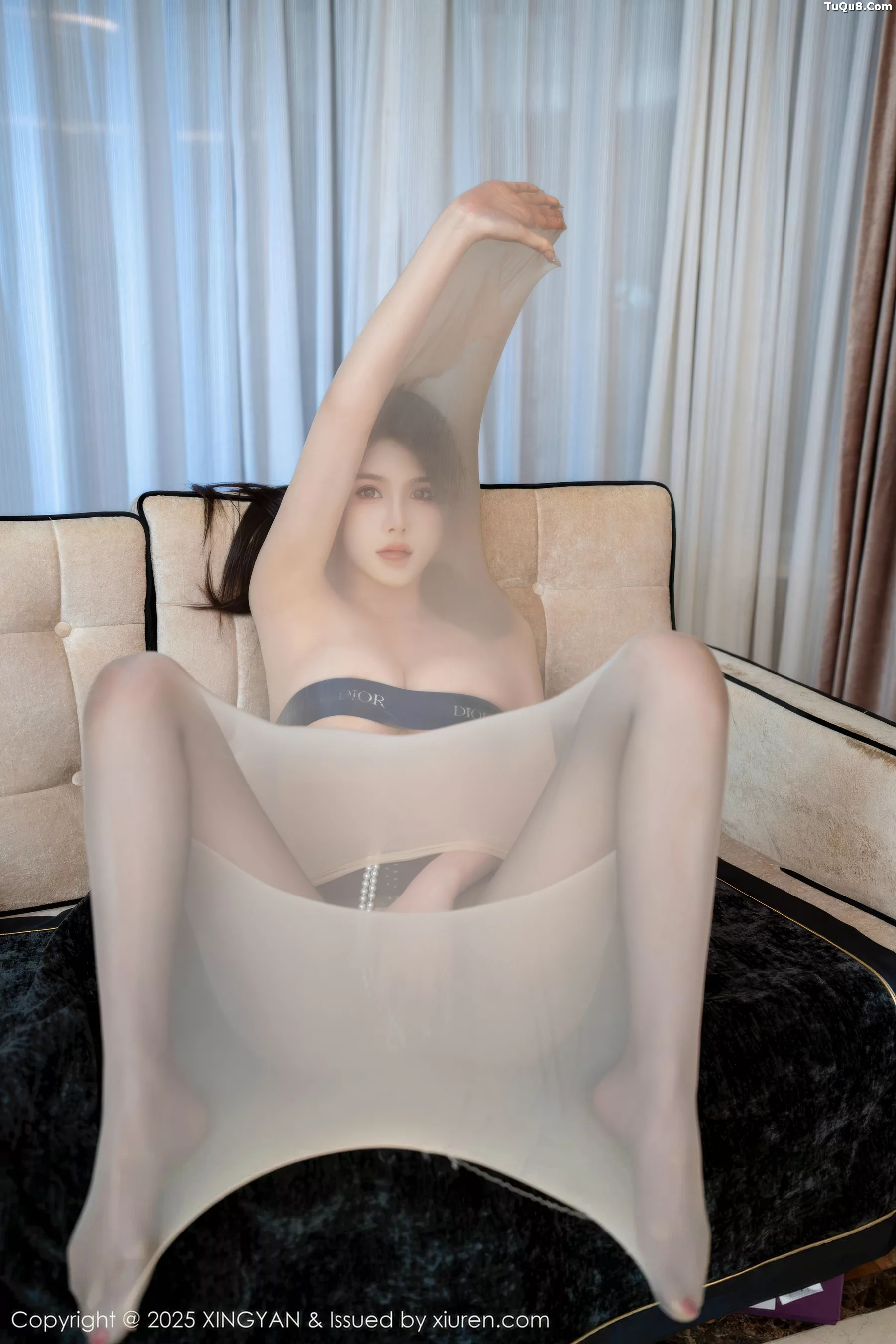 李丽莎性感玫红色瑜伽服饰露超薄黑丝秀曼妙身姿绝美写真 第 89 张