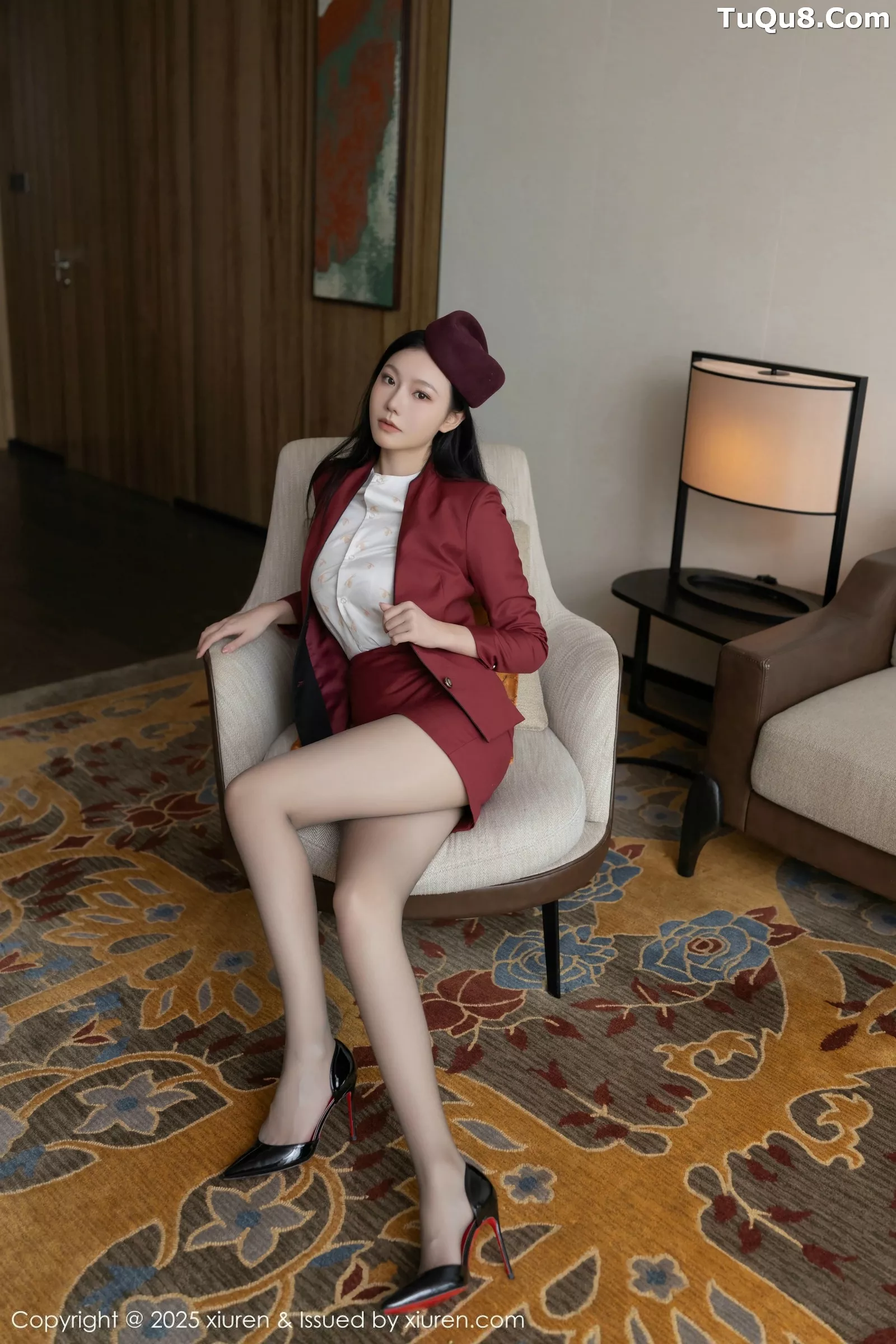 安然anran红色空姐制服露黄色蕾丝内衣秀完美身材绝美写真 第 13 张