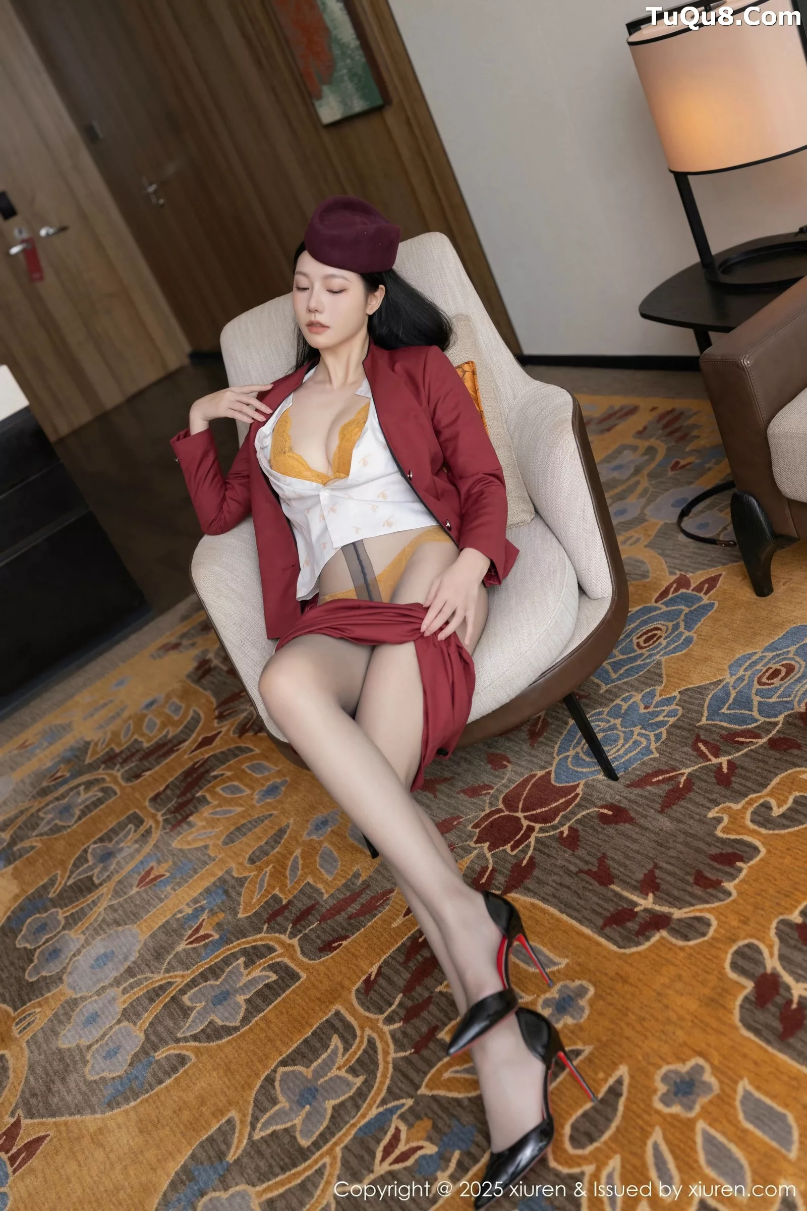 安然anran红色空姐制服露黄色蕾丝内衣秀完美身材绝美写真 第 44 张