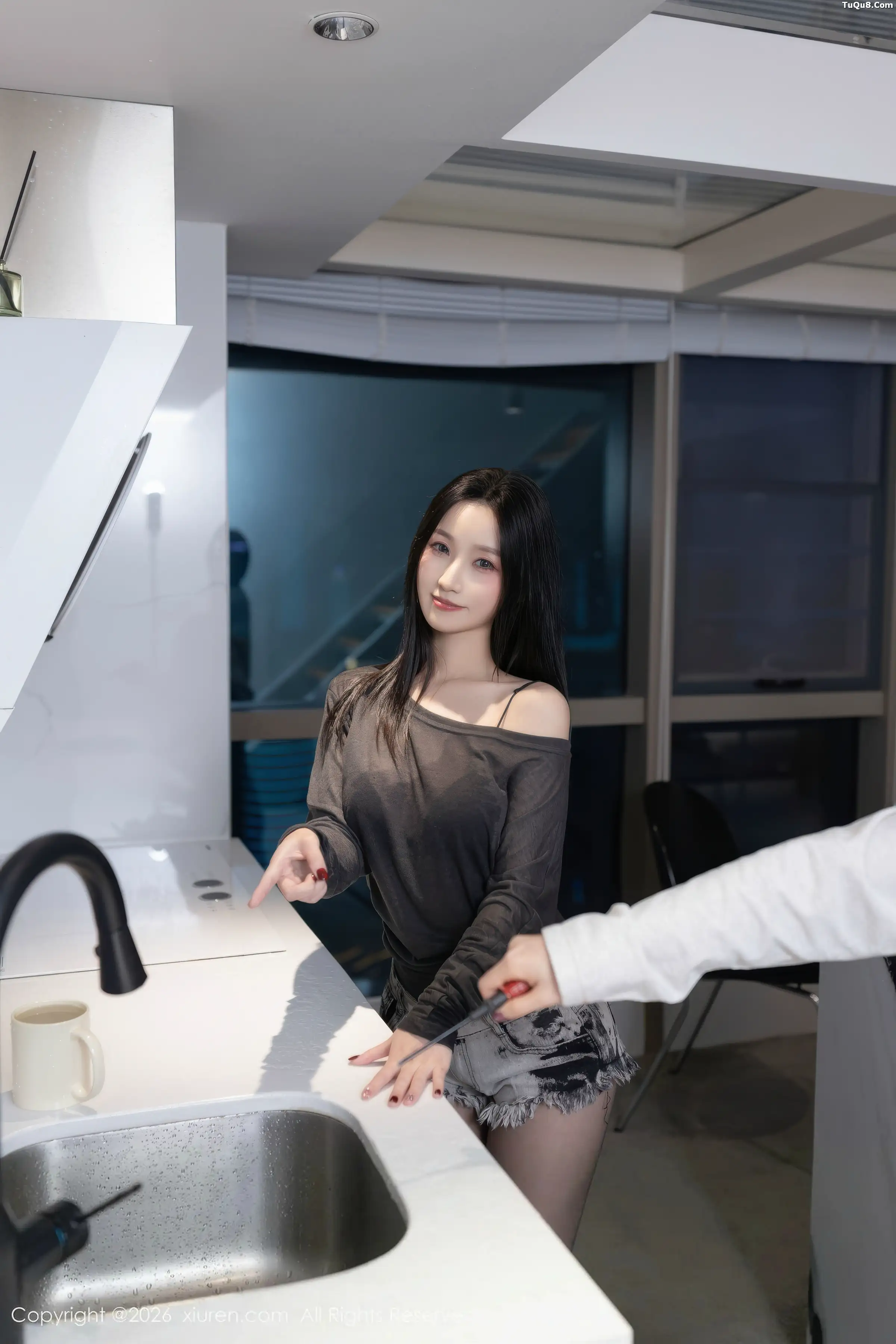 杏子Yada性感黑色情趣内衣配超薄黑丝秀曼妙身姿绝美写真 第 18 张