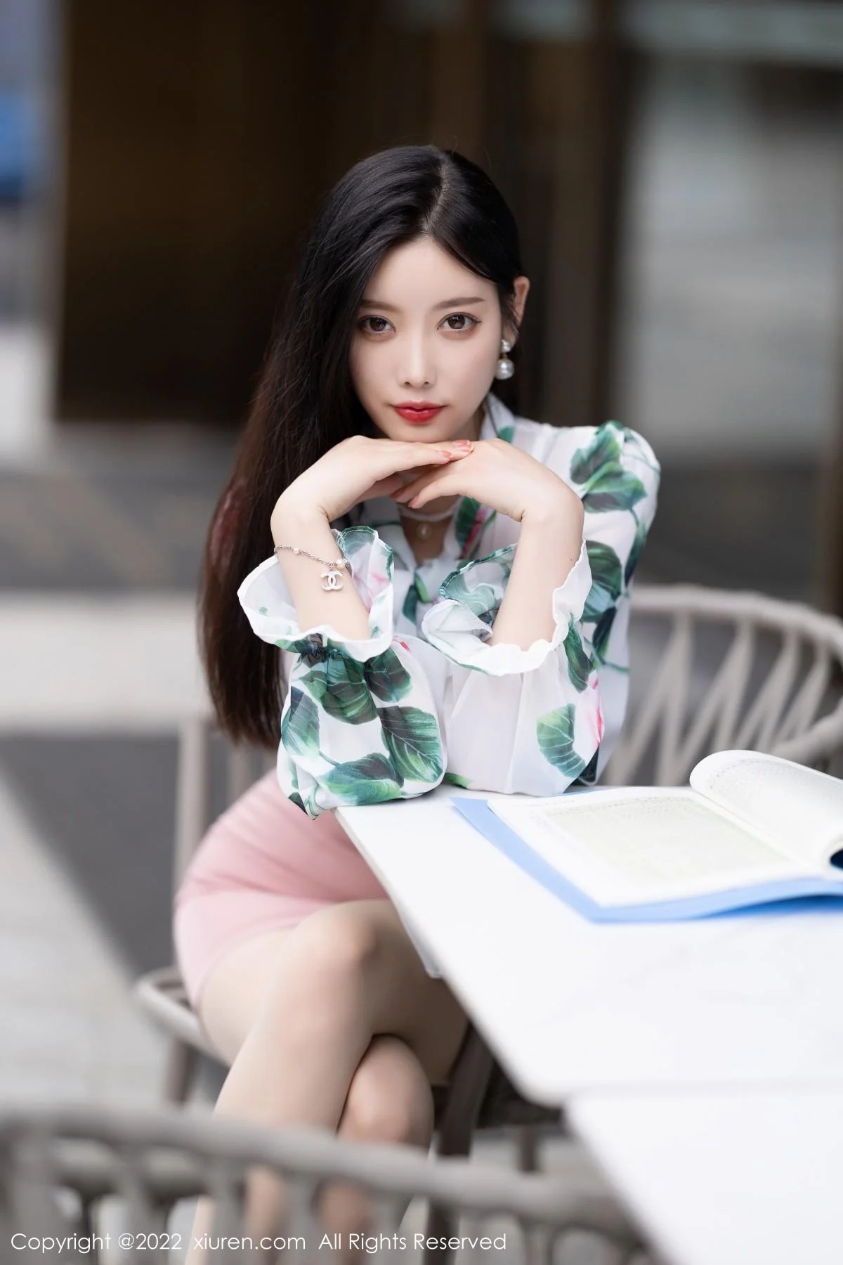 杨晨晨Yome都市丽人系列私房半脱露超薄肉丝完美绝美写真 第 18 张