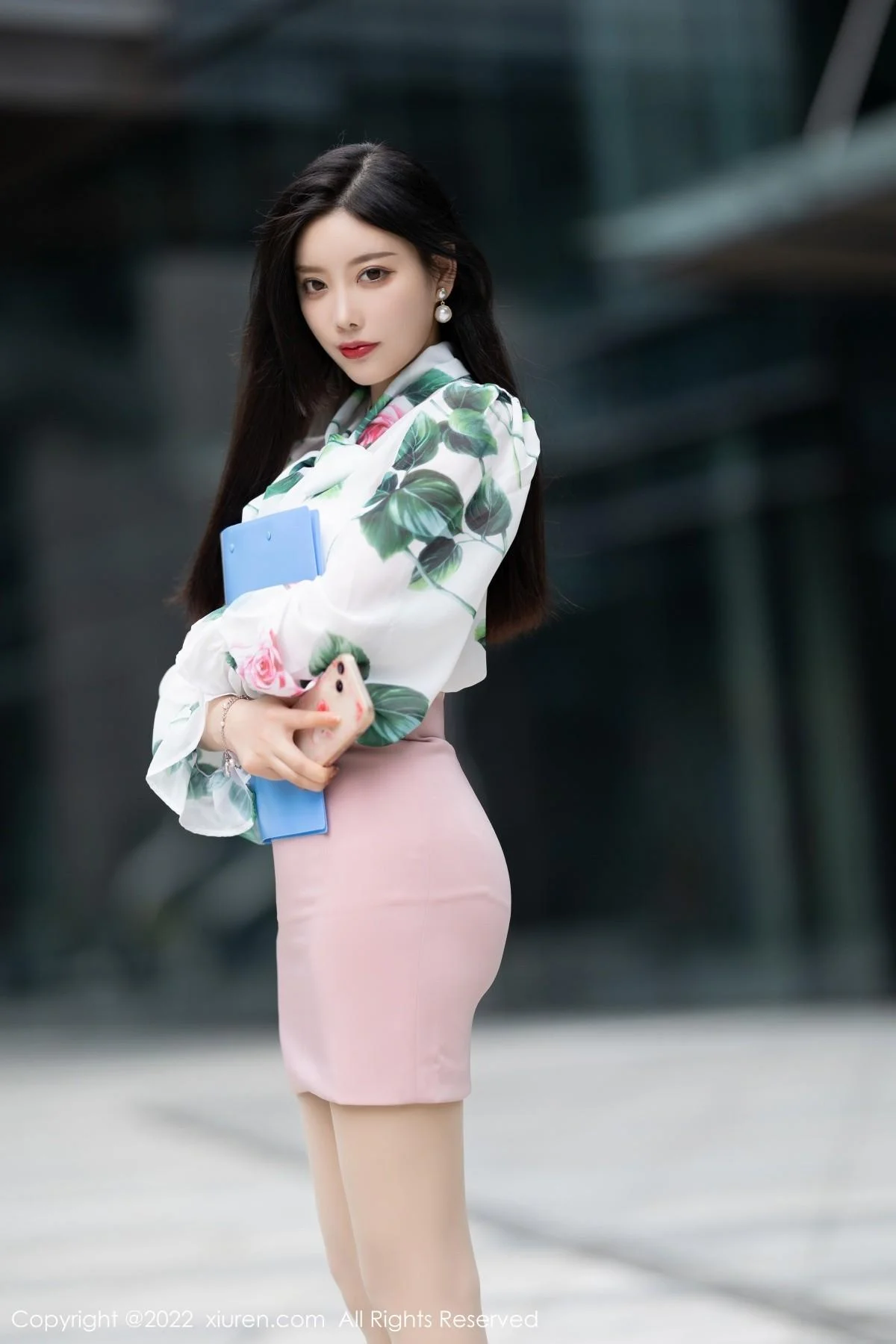 杨晨晨Yome都市丽人系列私房半脱露超薄肉丝完美绝美写真 第 6 张