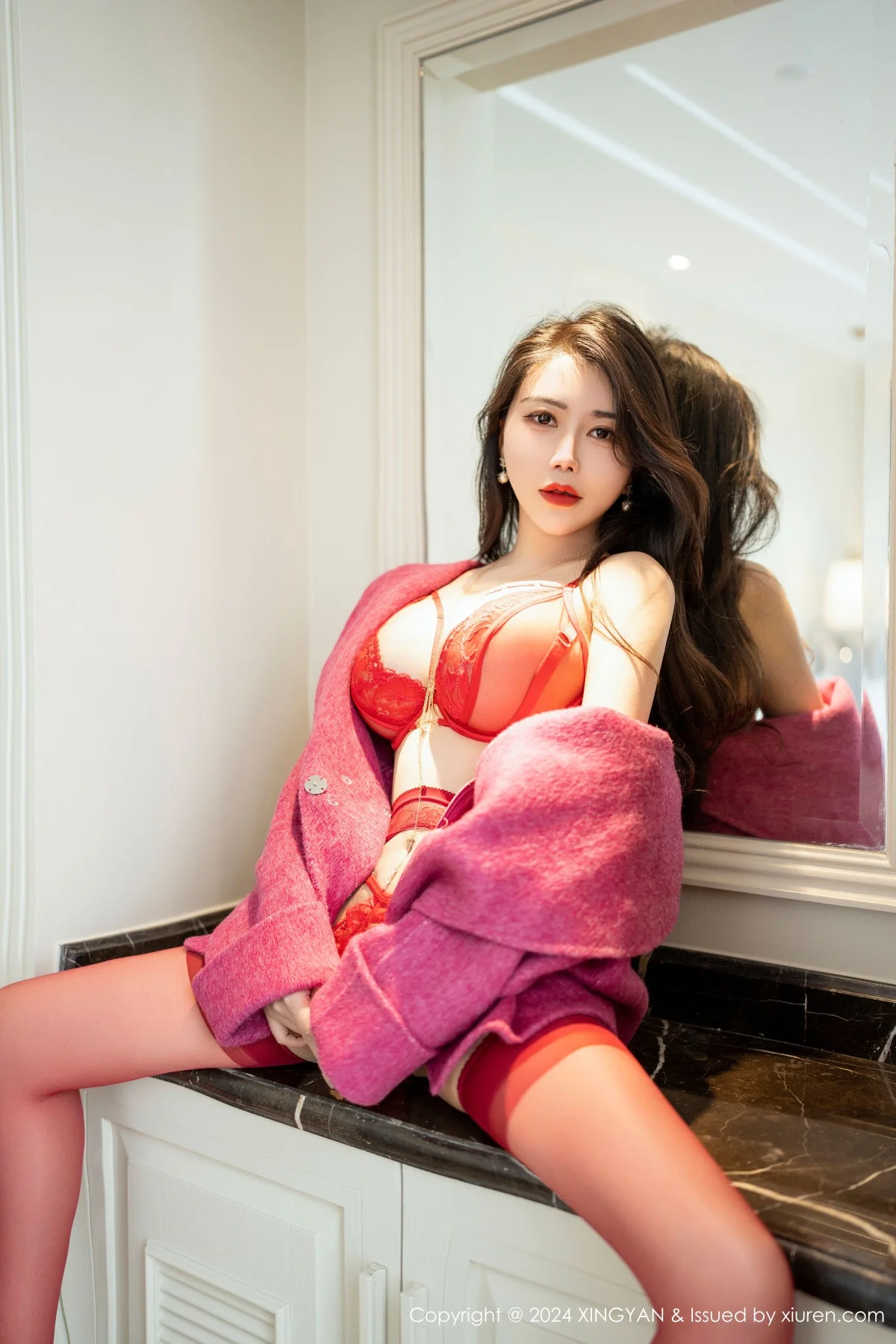 李若汐性感红色蕾丝内衣配红丝吊袜秀惹火身材绝美写真 第 8 张