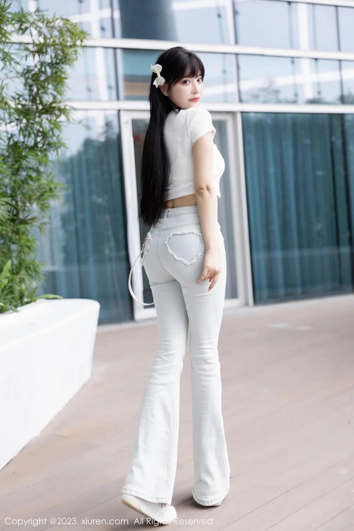 杨晨晨Yome私房性感浅色内衣配超薄无内肉丝完美绝美写真 第 11 张