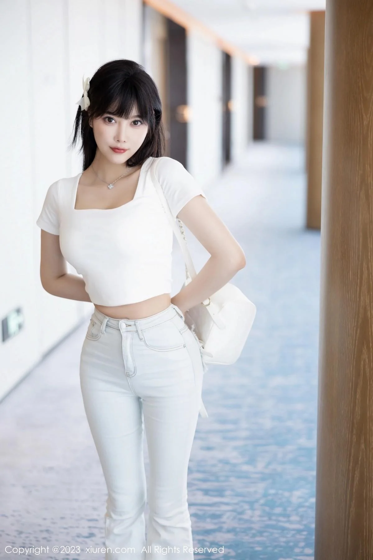 杨晨晨Yome私房性感浅色内衣配超薄无内肉丝完美绝美写真 第 13 张