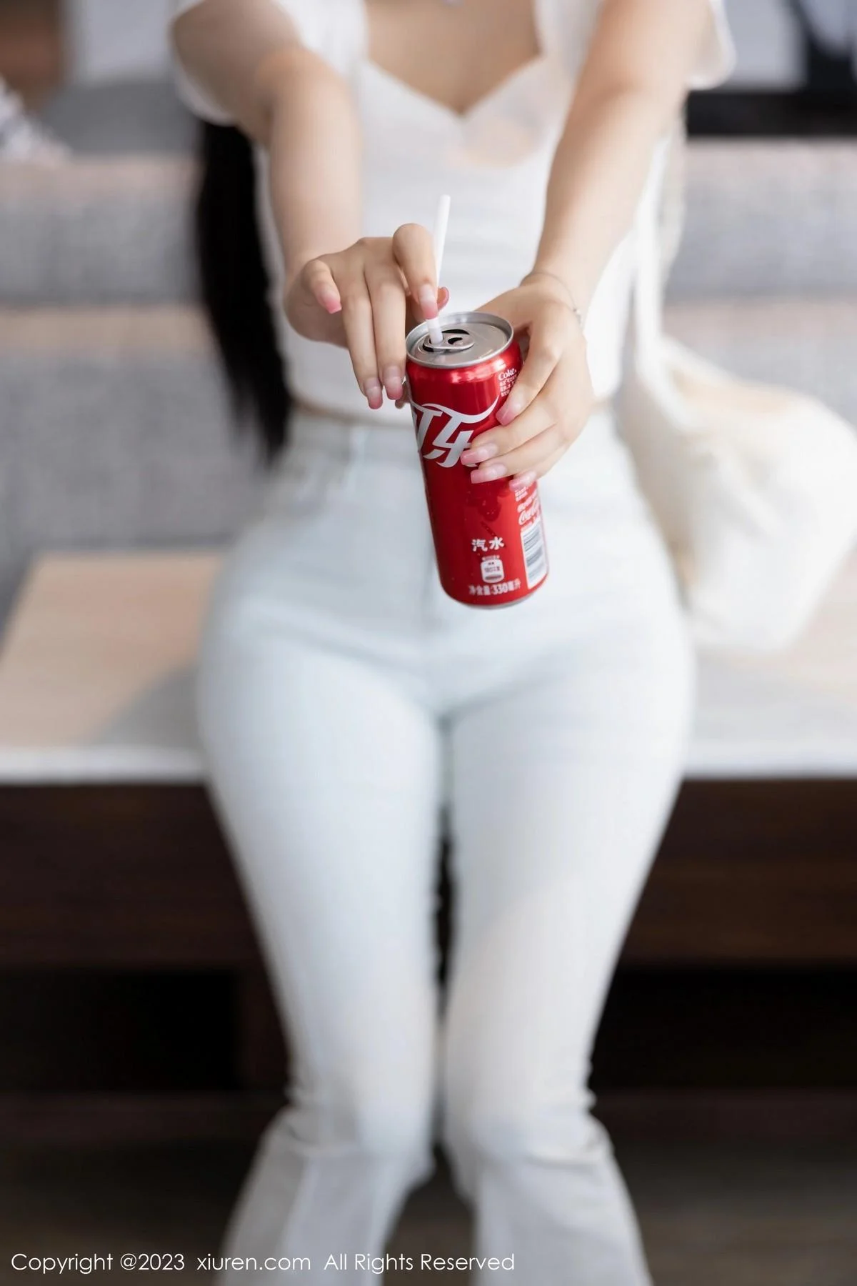 杨晨晨Yome私房性感浅色内衣配超薄无内肉丝完美绝美写真 第 16 张