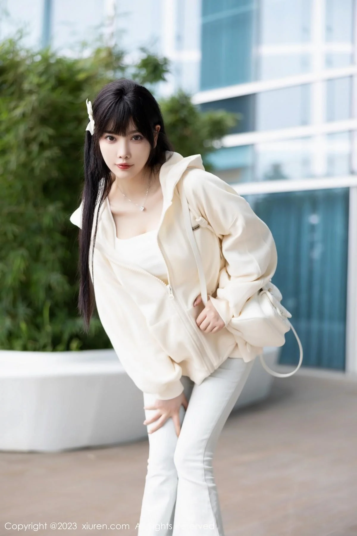 杨晨晨Yome私房性感浅色内衣配超薄无内肉丝完美绝美写真 第 2 张