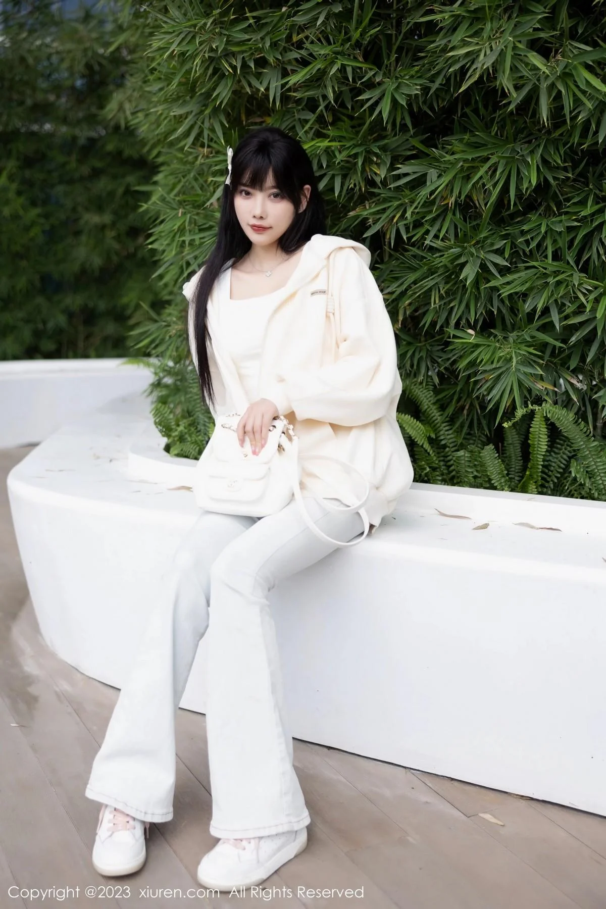 杨晨晨Yome私房性感浅色内衣配超薄无内肉丝完美绝美写真 第 5 张