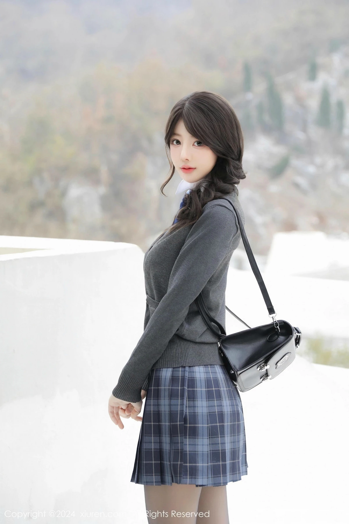 桃妖夭性感学妹制服露白色内衣配黑丝袜秀曼妙身姿绝美写真 第 40 张