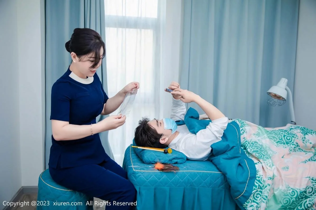 王婉悠Queen性感技师装扮脱制服露轻透薄纱内衣绝美写真 第 1 张