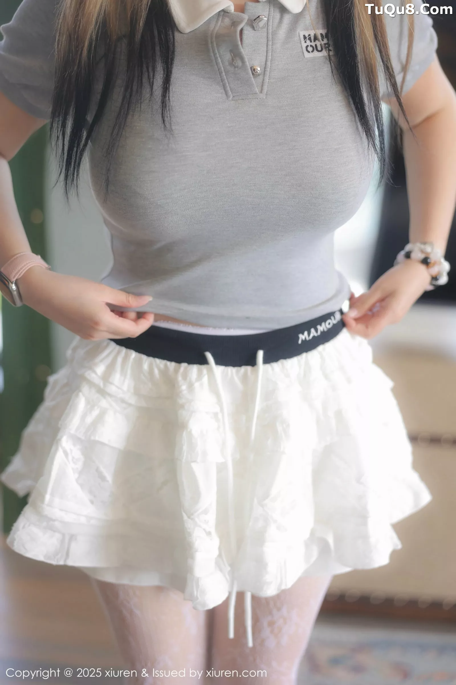 诺诺Hsu性感灰色服饰配白色蕾丝袜秀丰腴身材撩人绝美写真 第 33 张