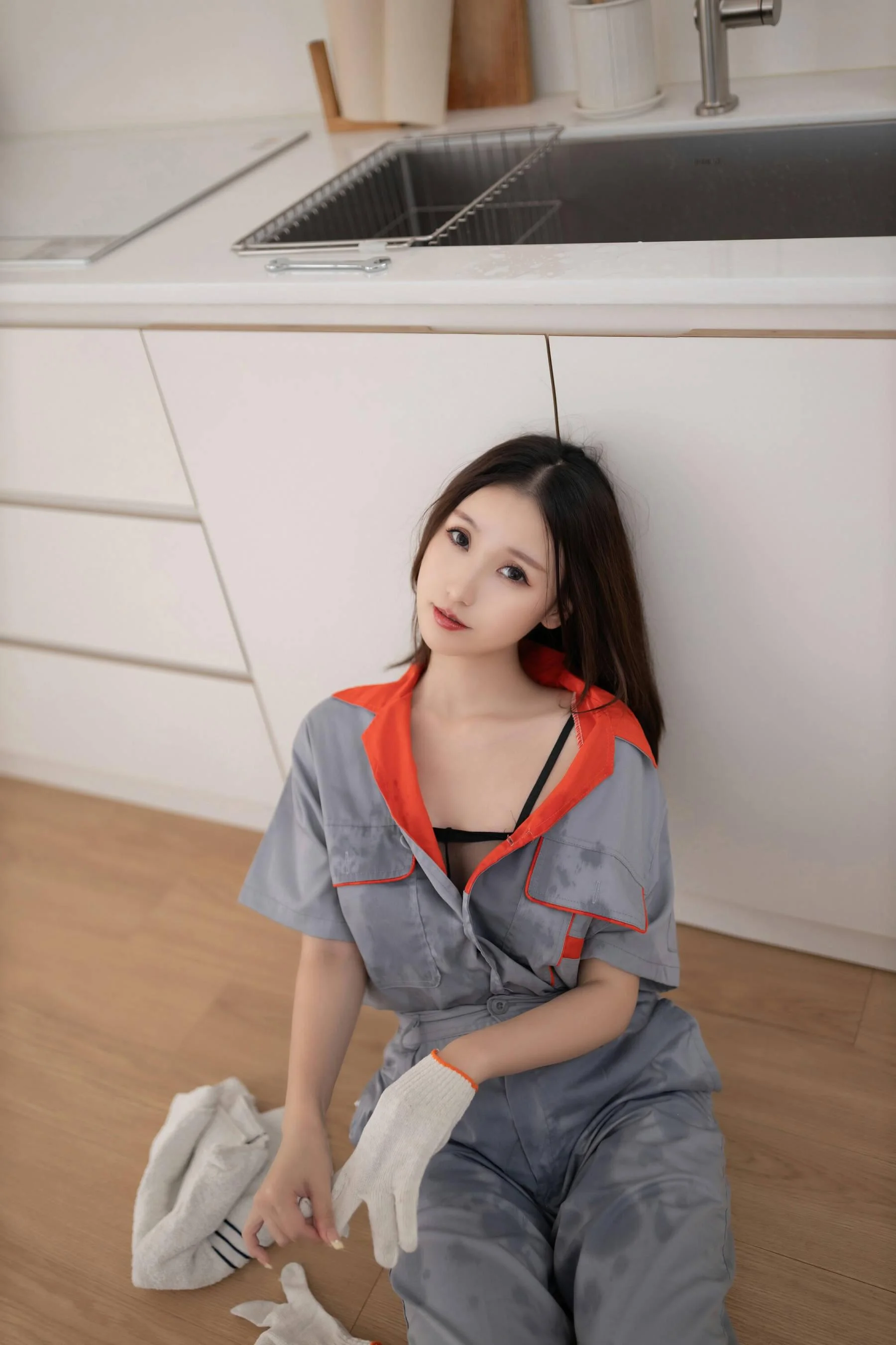 [秀人付费] 杏子 诱人私拍福利 物业小姐 第 21 张