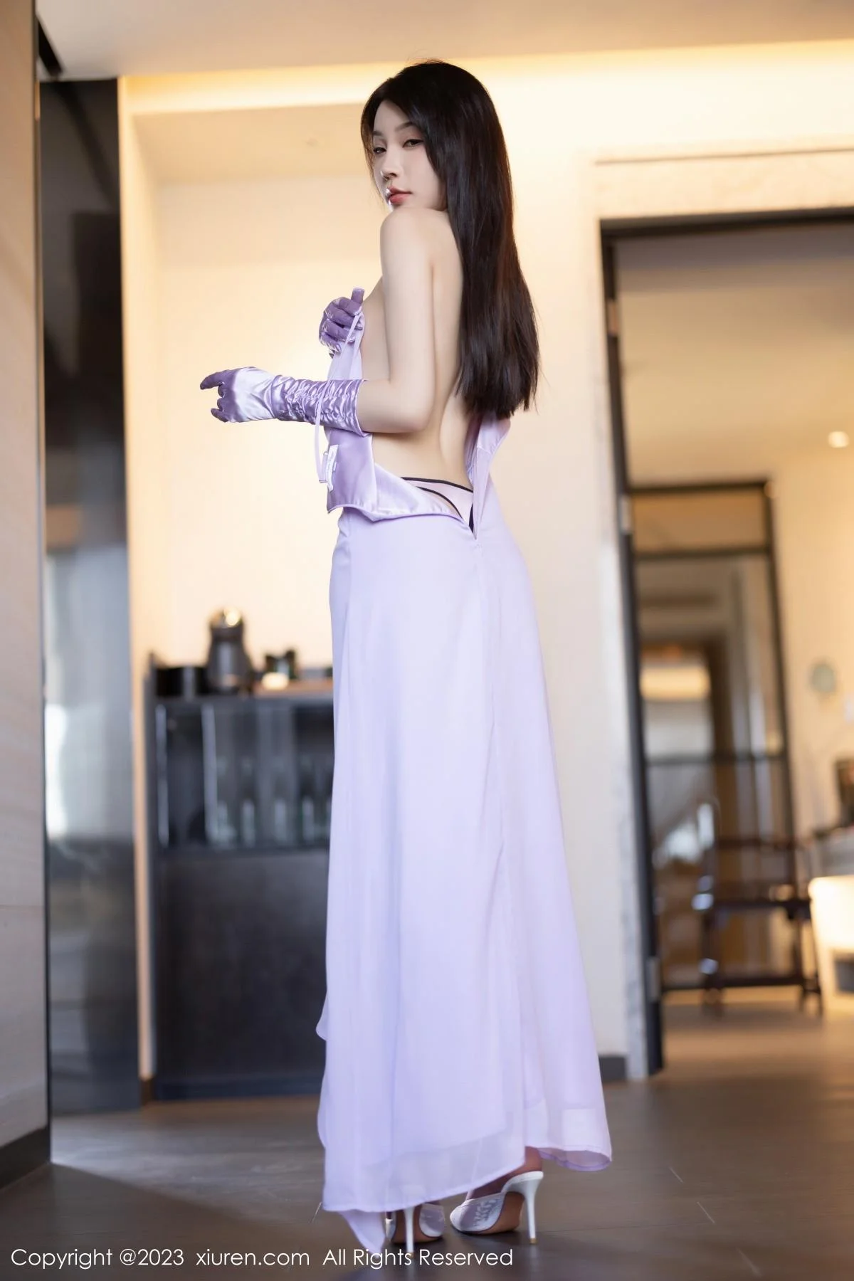 徐莉芝Booty淡紫色连衣长裙+淡蓝色网格内衣惹火绝美写真 第 29 张