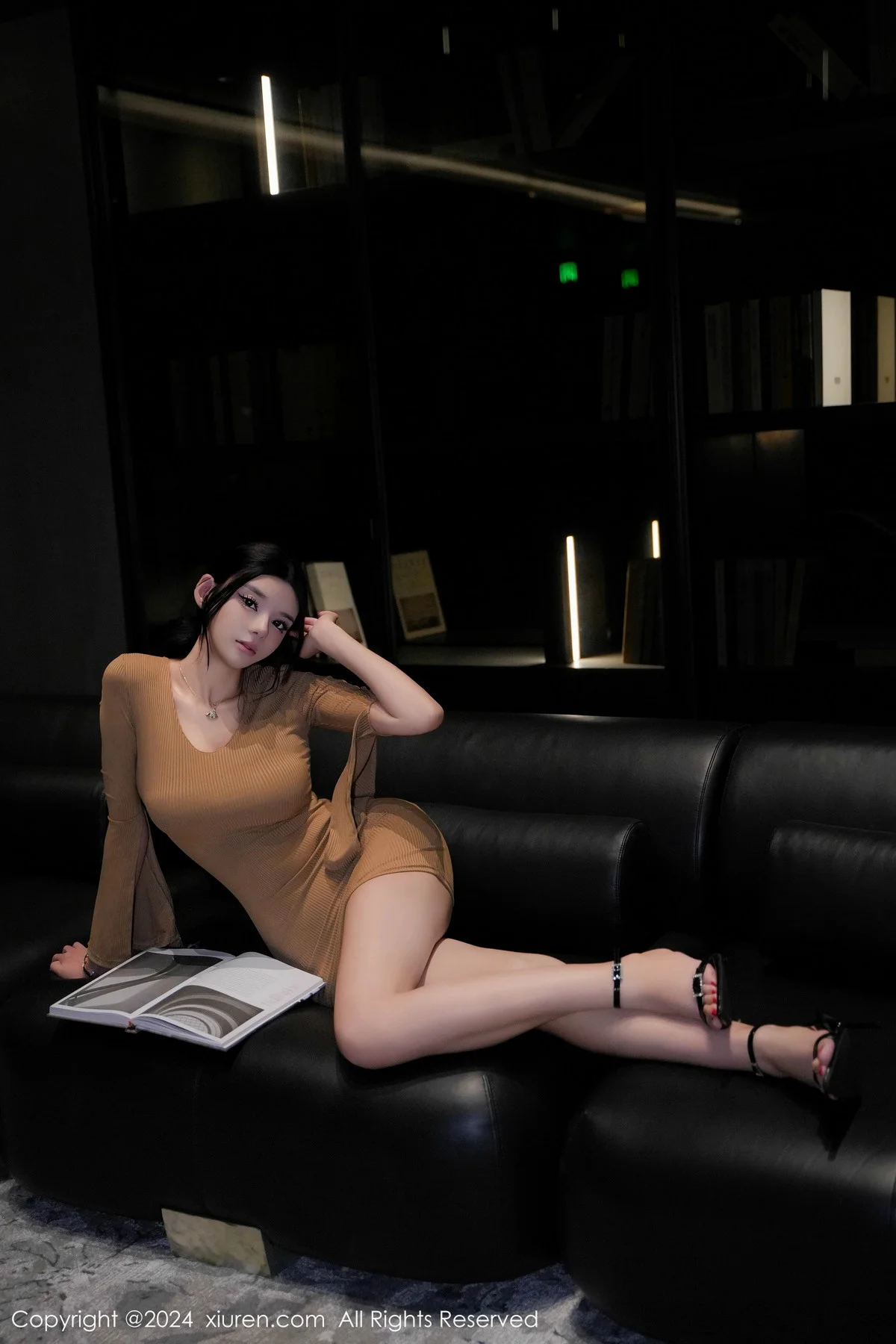 果茶姐姐私房性感红黑搭配情趣内衣秀曼妙身姿撩人绝美写真 第 116 张