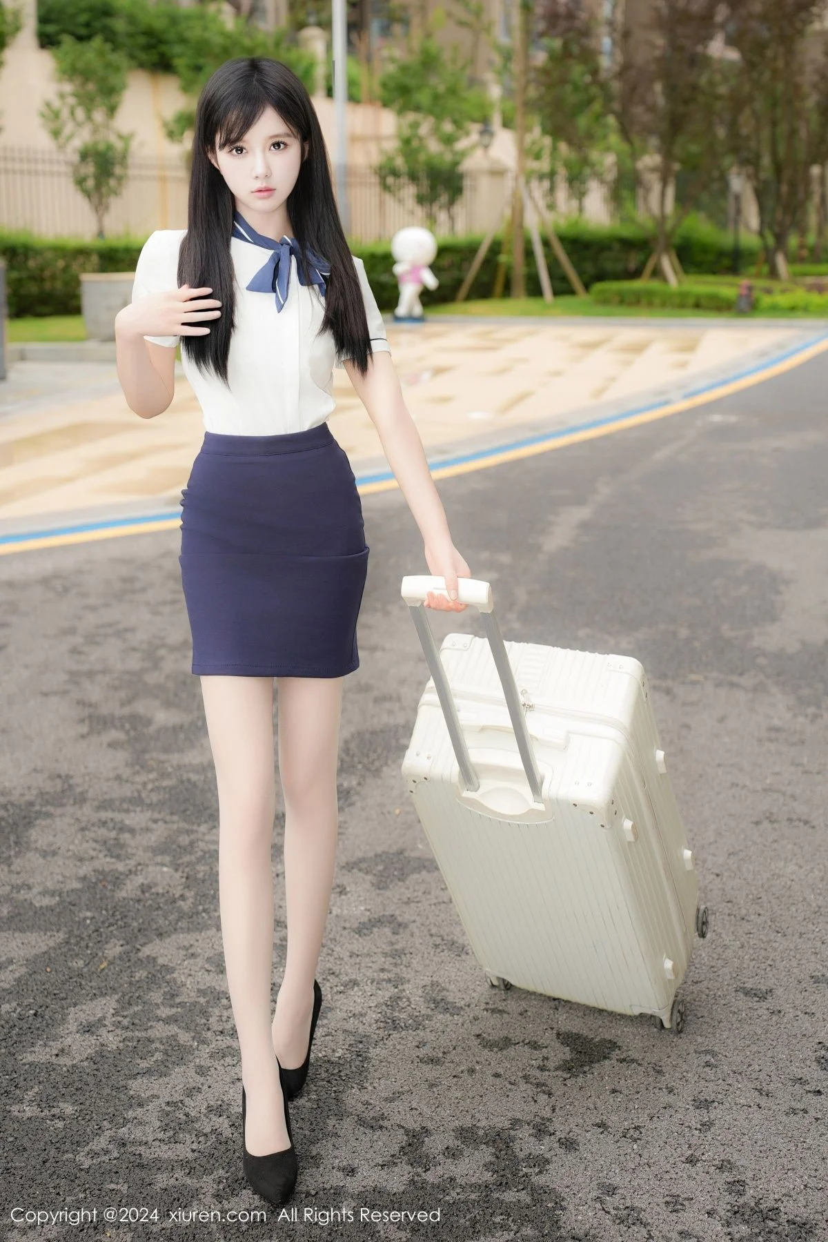 于诺诺ise性感空姐制服露白色情趣内衣秀完美身材绝美写真 第 15 张