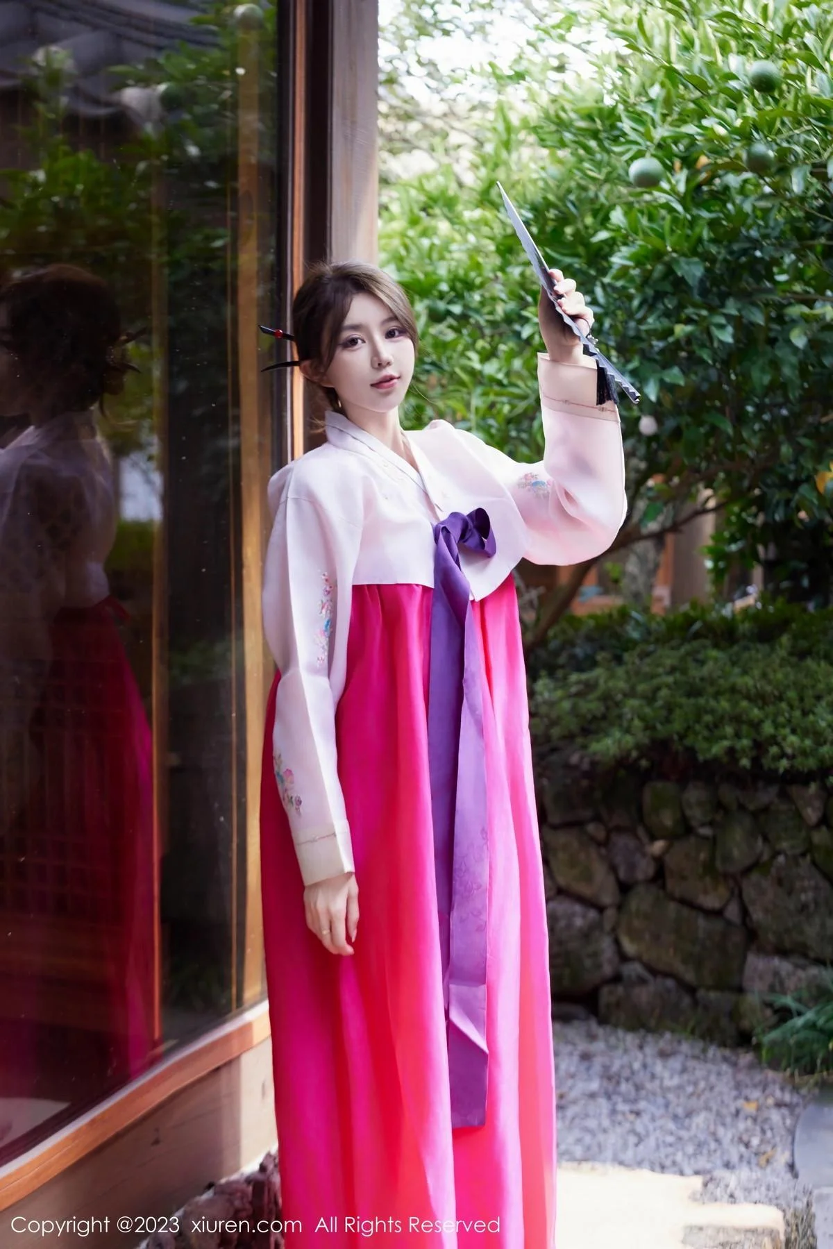 tina_甜仔性感红色大长今服饰半脱秀凹凸身材惹火绝美写真 第 1 张