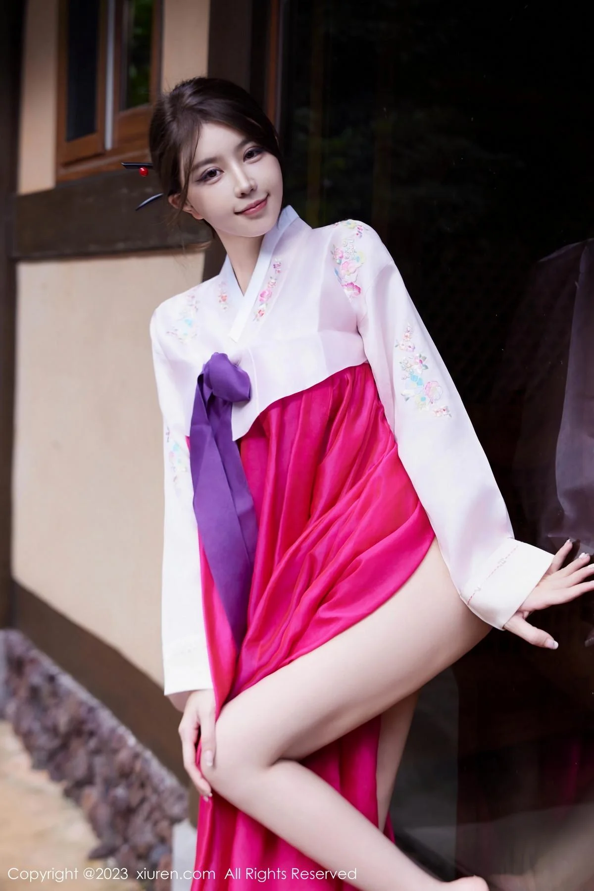 tina_甜仔性感红色大长今服饰半脱秀凹凸身材惹火绝美写真 第 16 张