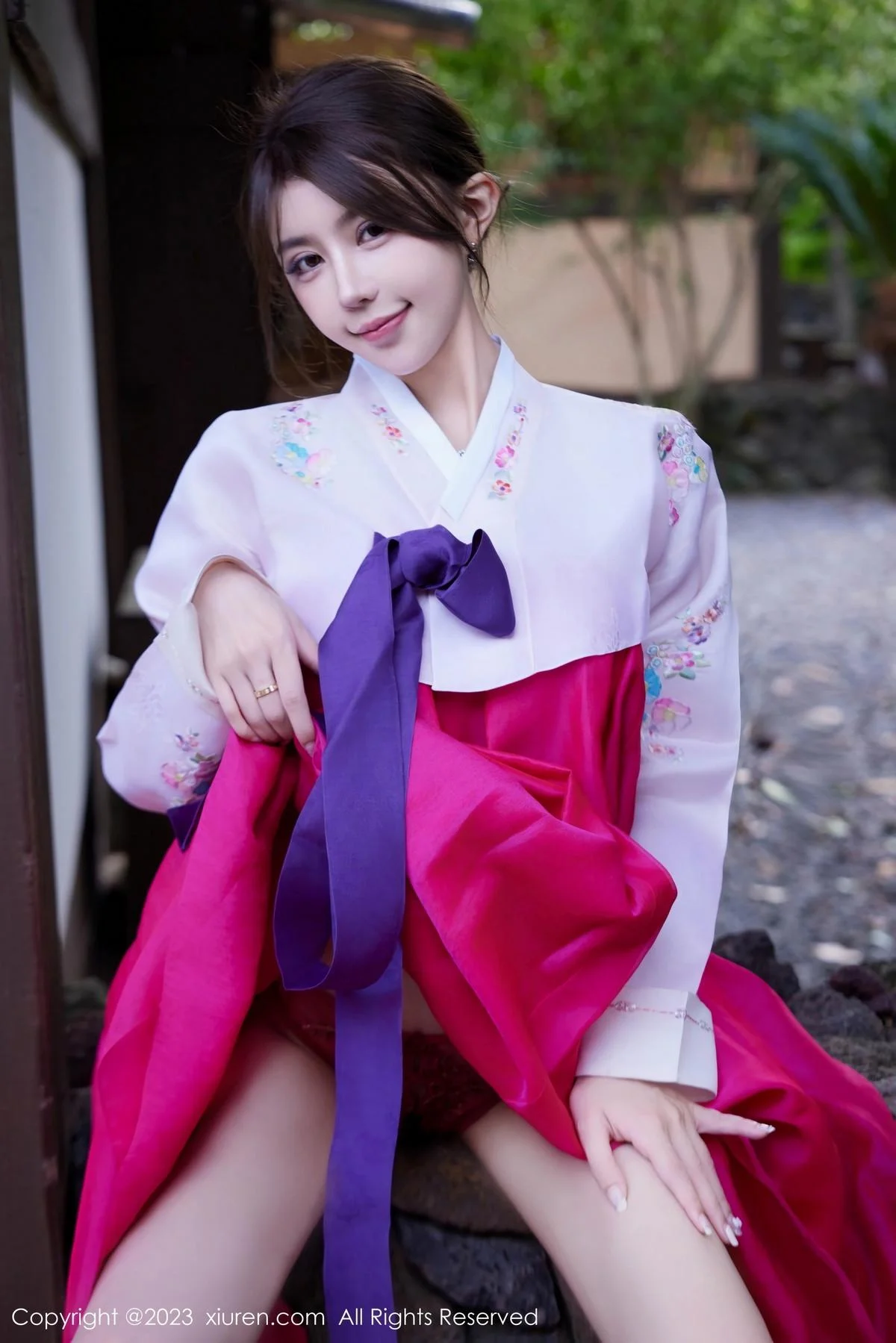 tina_甜仔性感红色大长今服饰半脱秀凹凸身材惹火绝美写真 第 21 张