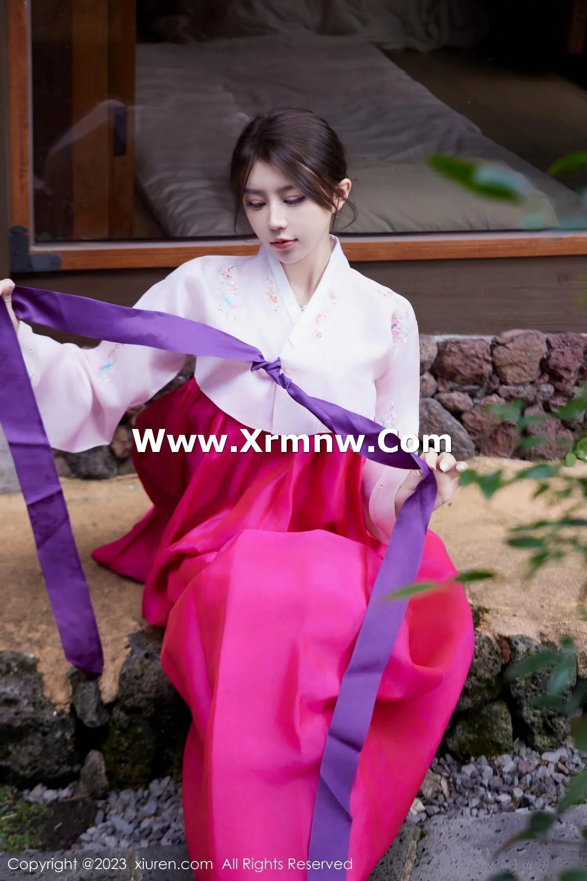 tina_甜仔性感红色大长今服饰半脱秀凹凸身材惹火绝美写真 第 26 张