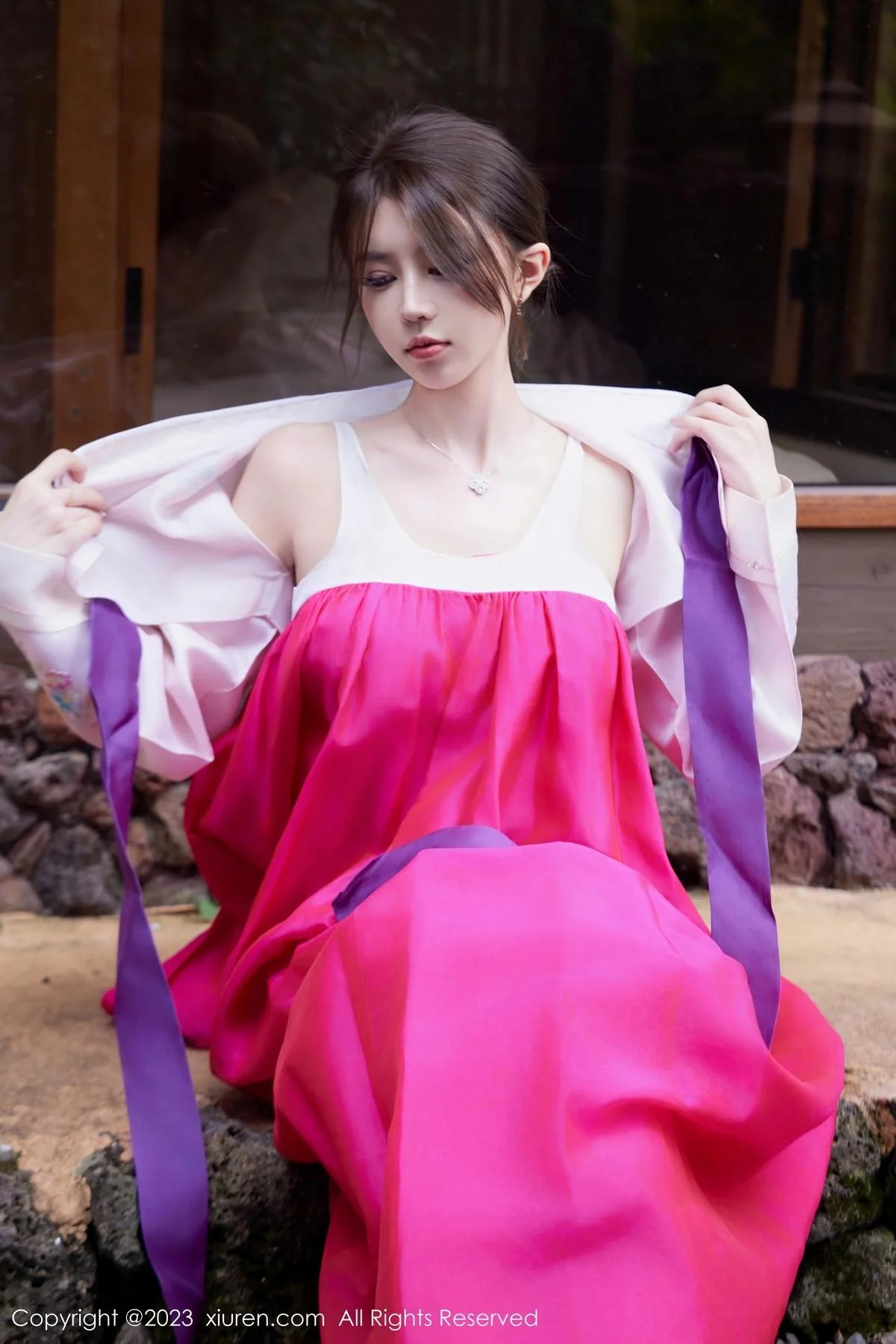 tina_甜仔性感红色大长今服饰半脱秀凹凸身材惹火绝美写真 第 27 张