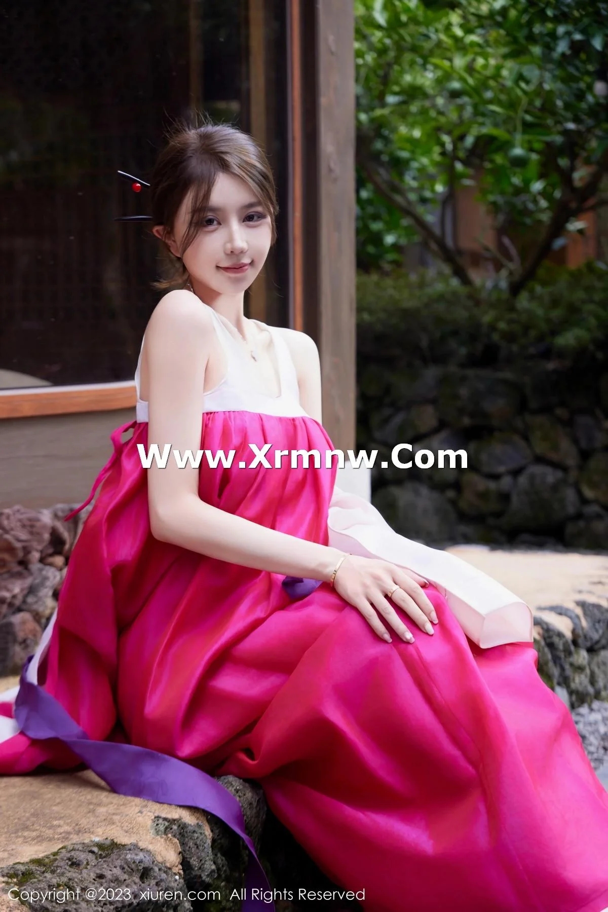 tina_甜仔性感红色大长今服饰半脱秀凹凸身材惹火绝美写真 第 28 张