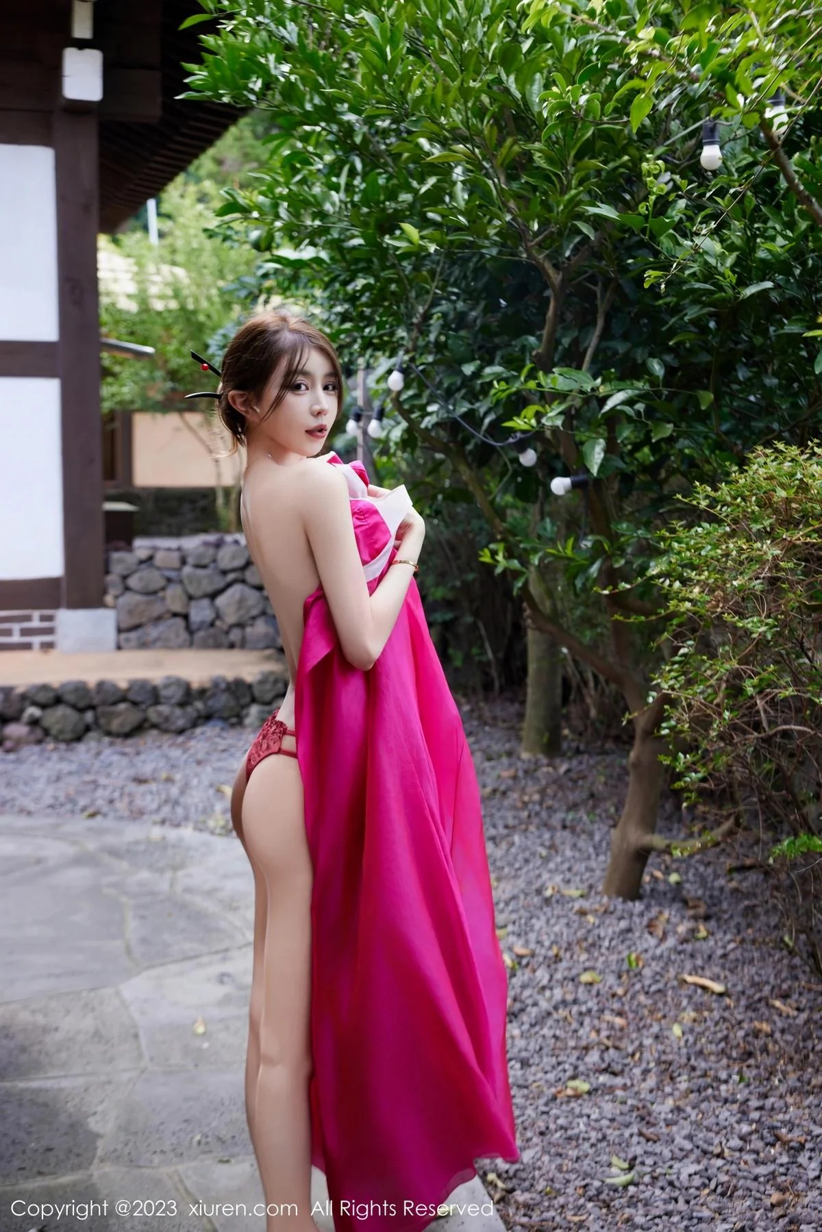 tina_甜仔性感红色大长今服饰半脱秀凹凸身材惹火绝美写真 第 42 张