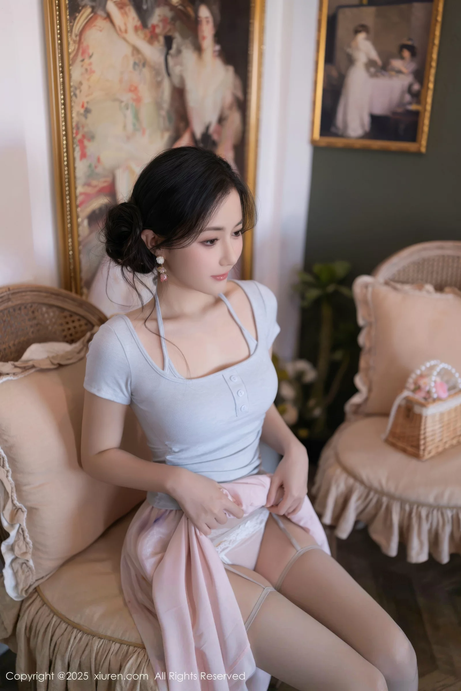 鱼子酱Fish性感粉色薄纱裙露开档肉丝秀曼妙身姿绝美写真 第 15 张