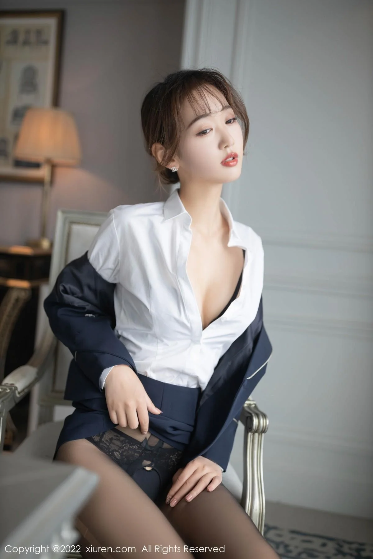 唐安琪会议室职业装主题黑色蕾丝内衣配开档黑丝绝美写真 第 63 张