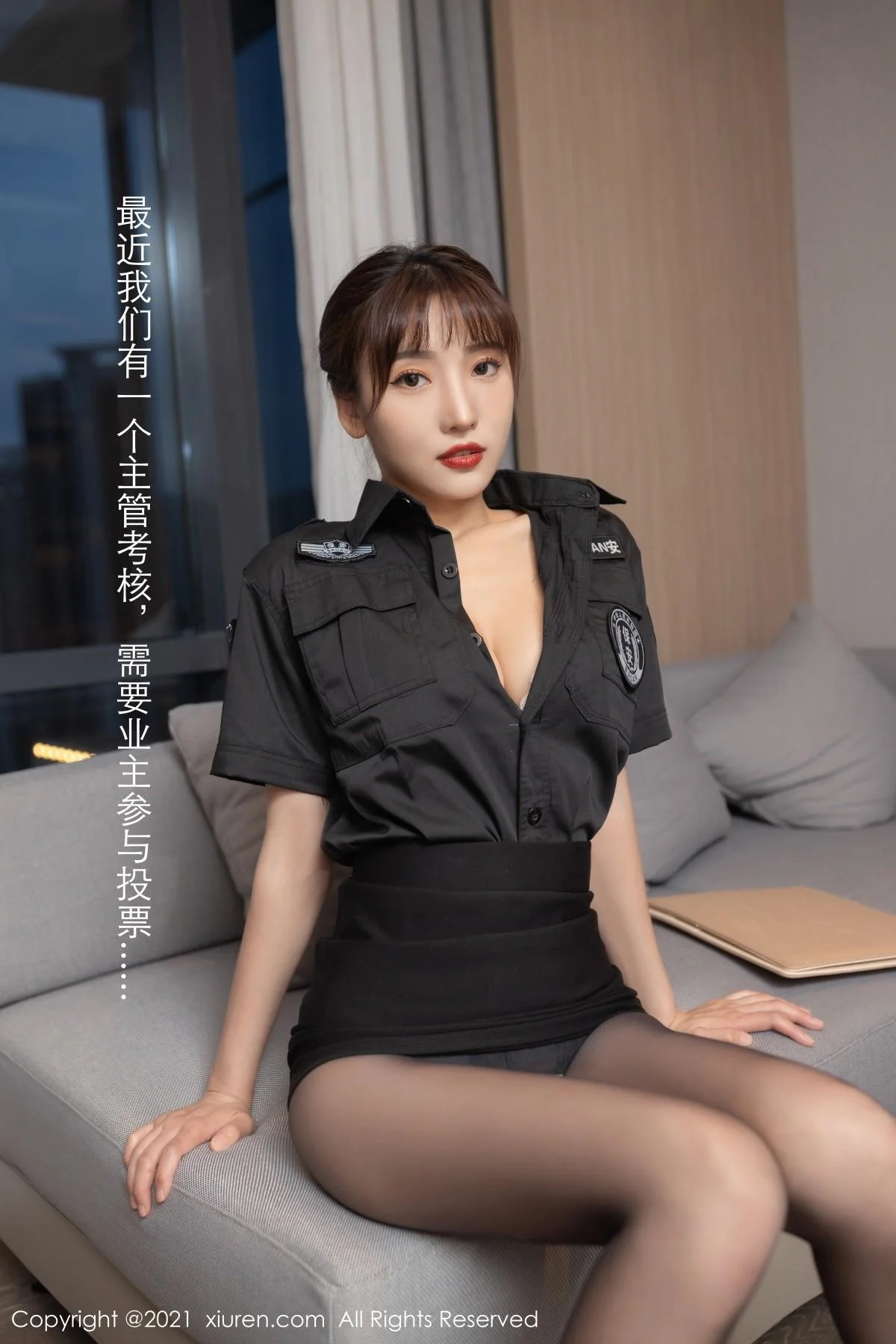 陆萱萱物业保安主题脱制服露性感内衣黑丝裤袜绝美写真 第 22 张
